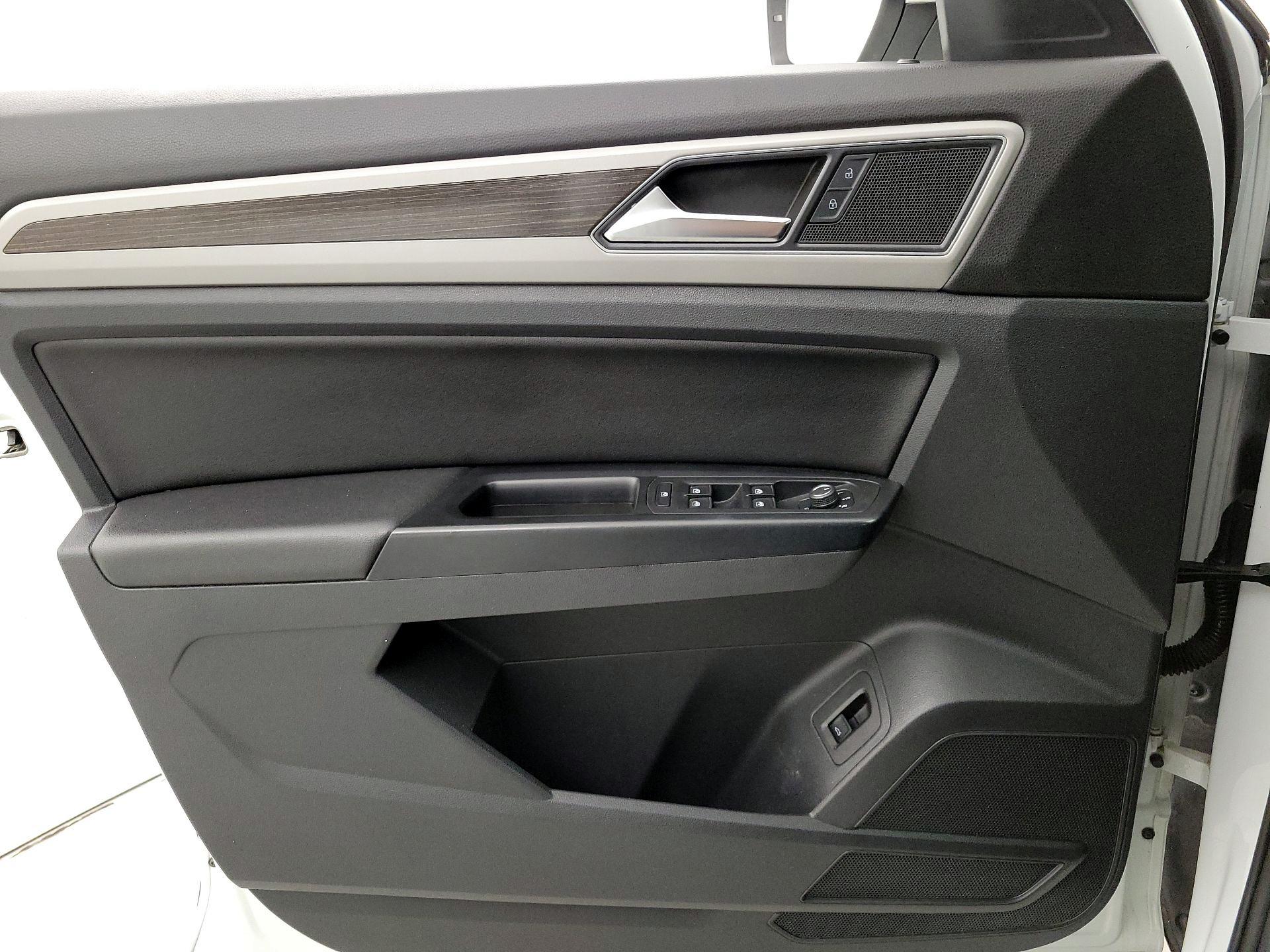 Thumbnail: 2019 Volkswagen Atlas - 12