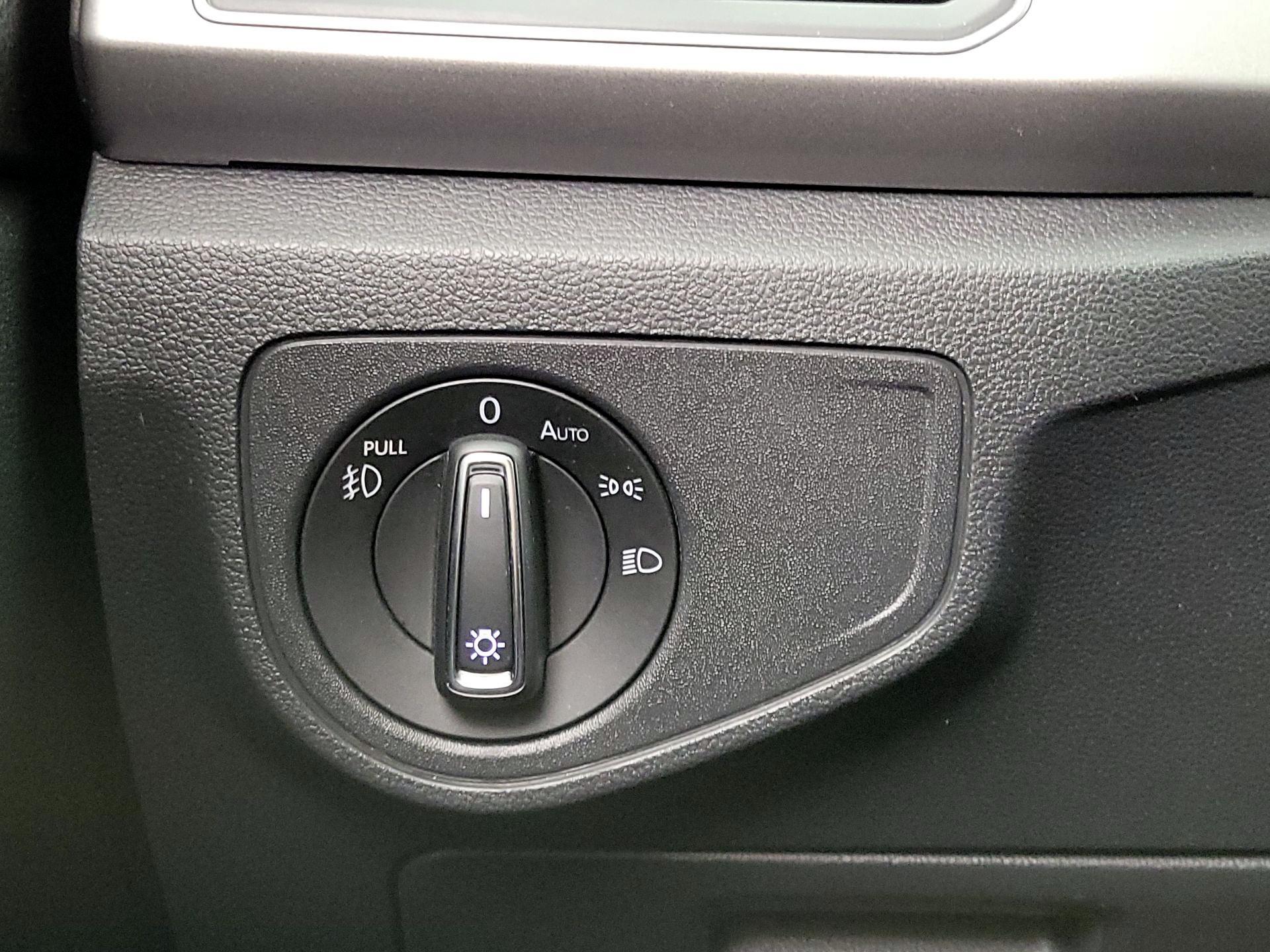 Thumbnail: 2019 Volkswagen Atlas - 13