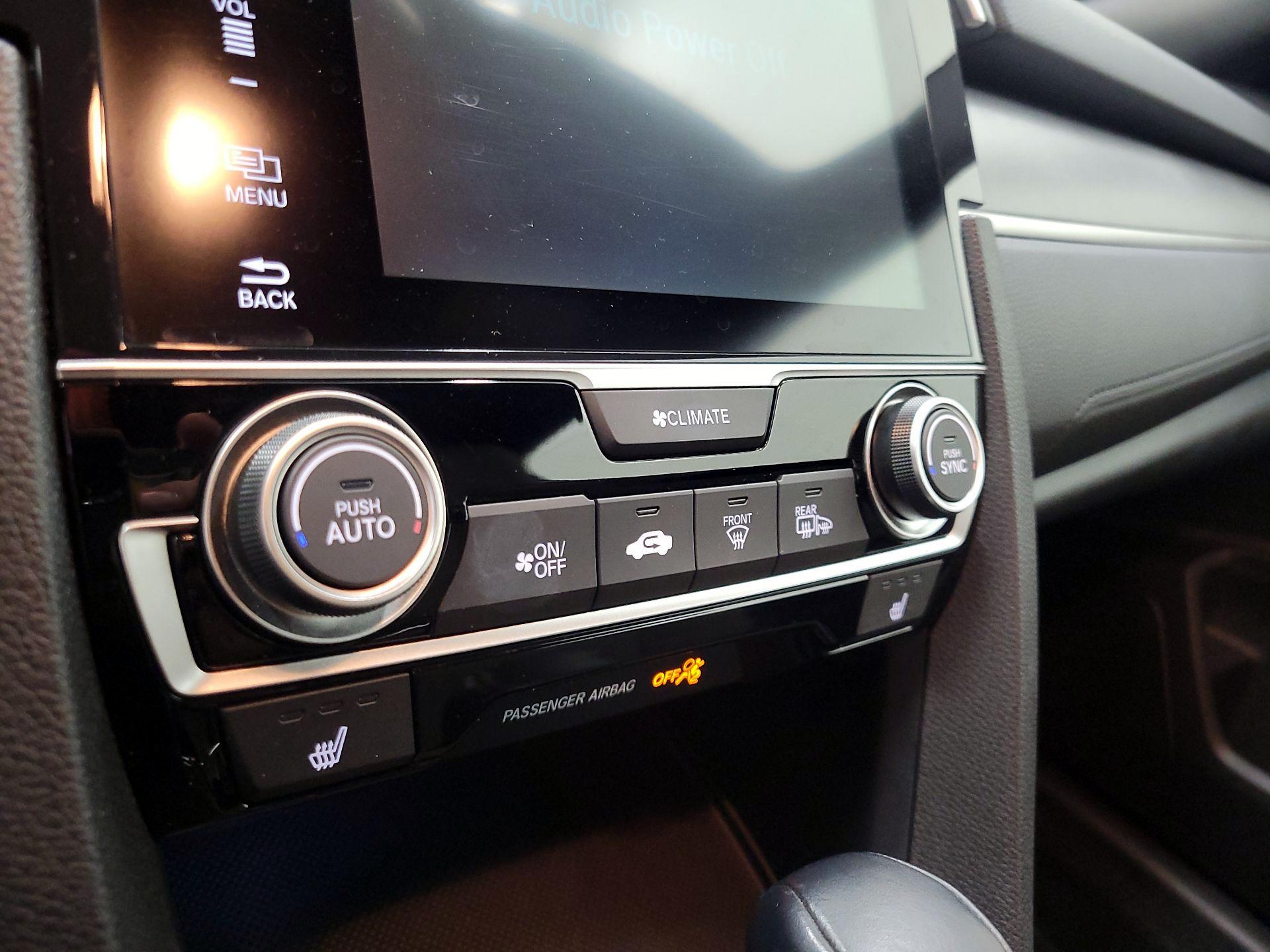 Thumbnail: 2016 Honda Civic - 16