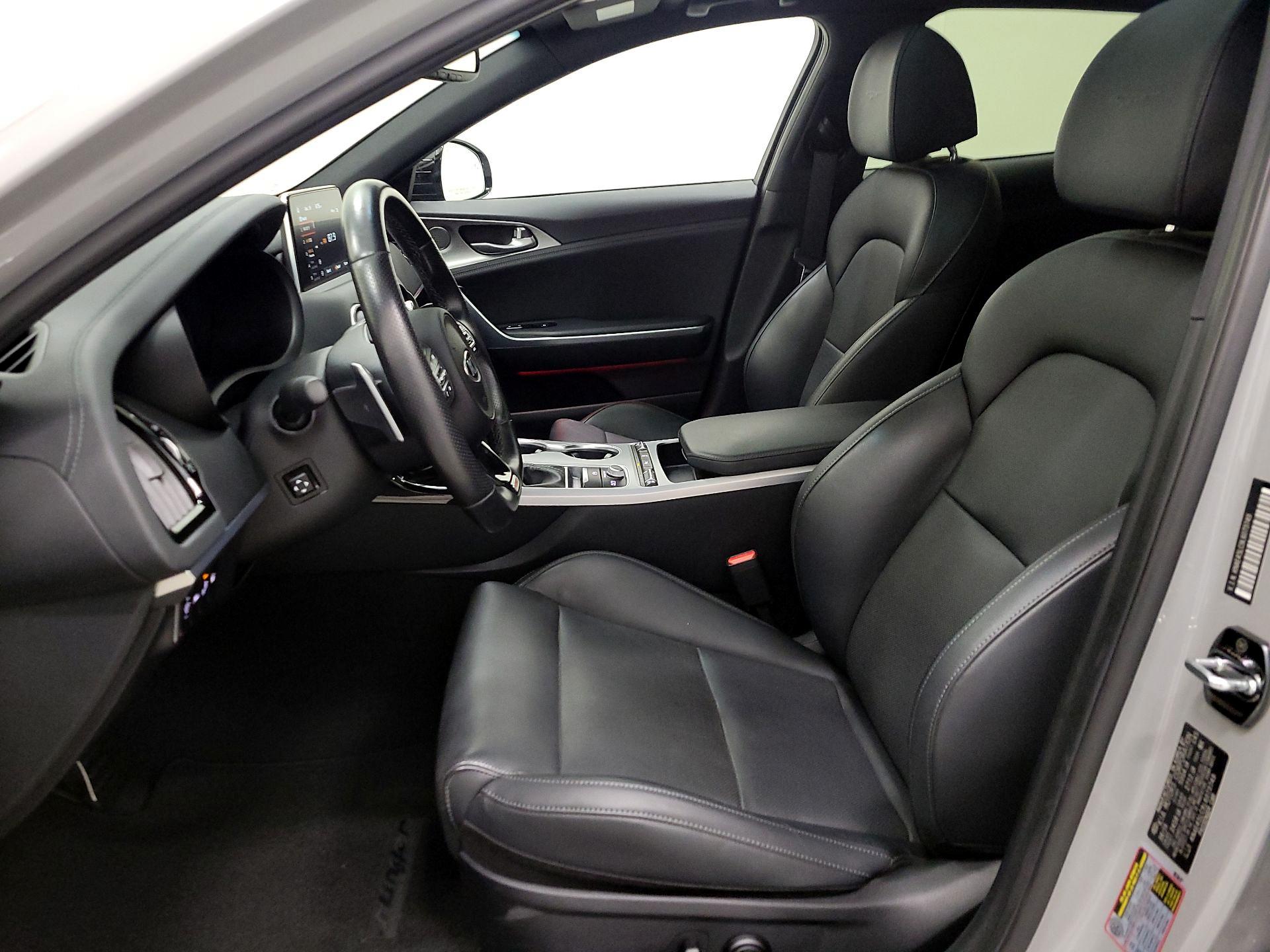 Thumbnail: 2020 Kia Stinger - 11