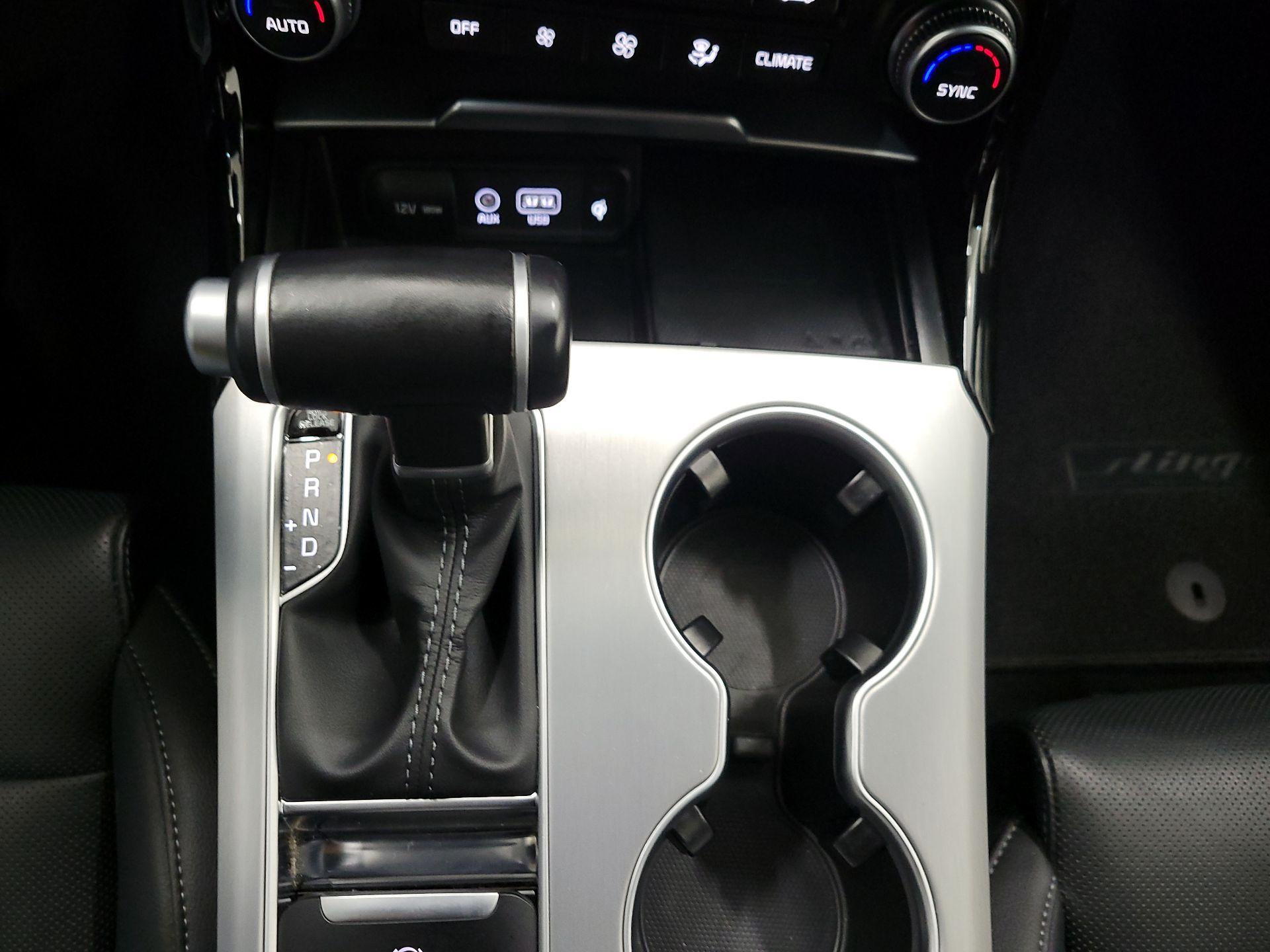 Thumbnail: 2020 Kia Stinger - 17