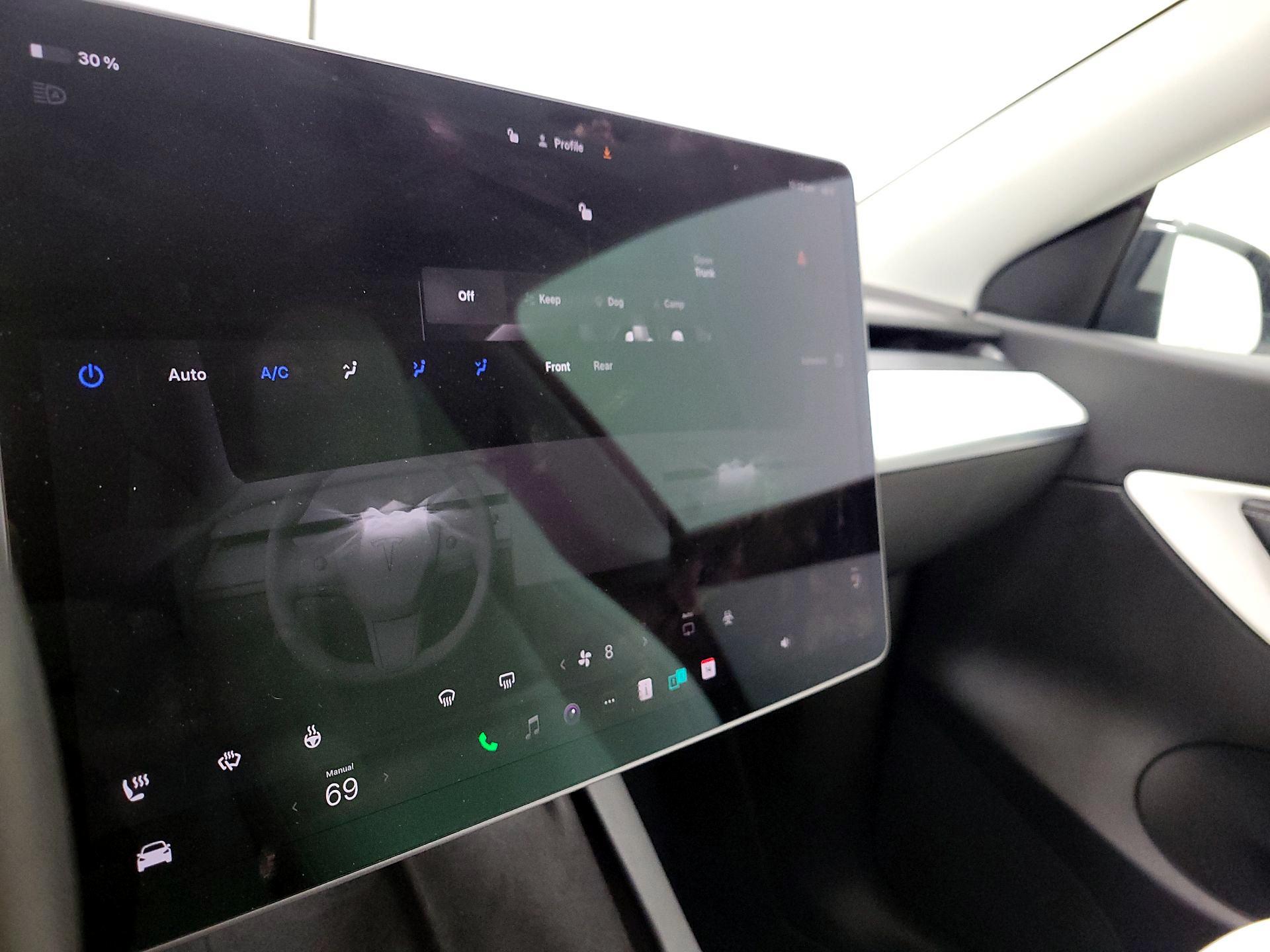 Thumbnail: 2022 Tesla Model Y - 16