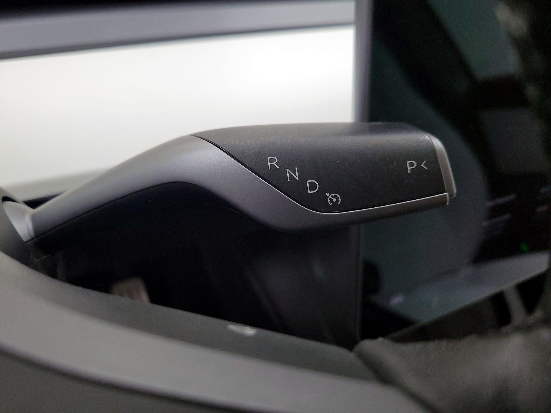 Thumbnail: 2022 Tesla Model Y - 17