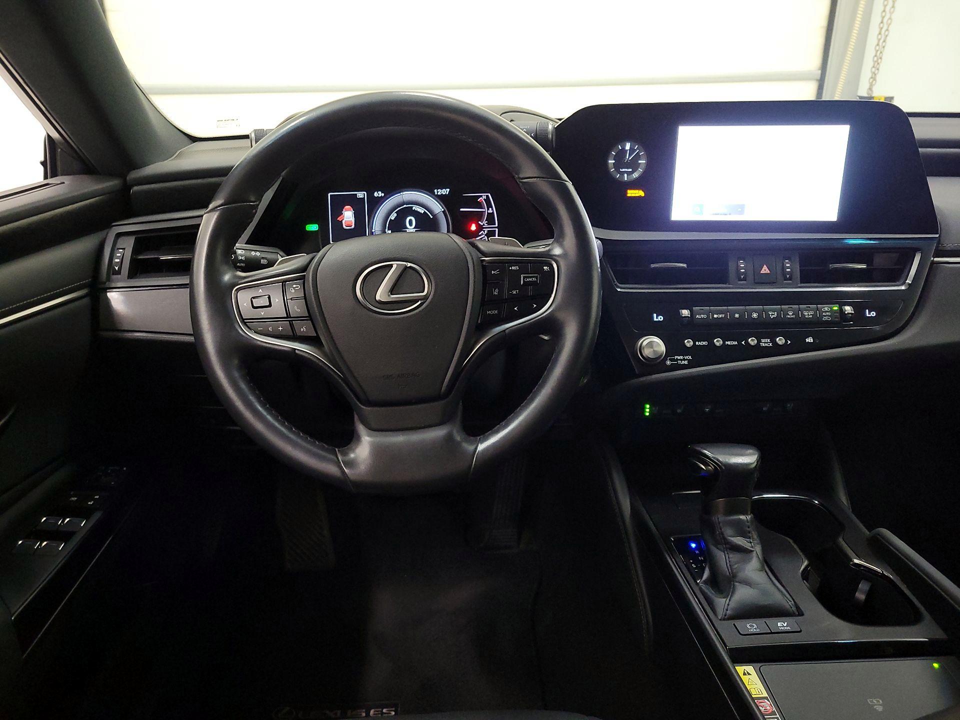 Thumbnail: 2023 Lexus ES - 10