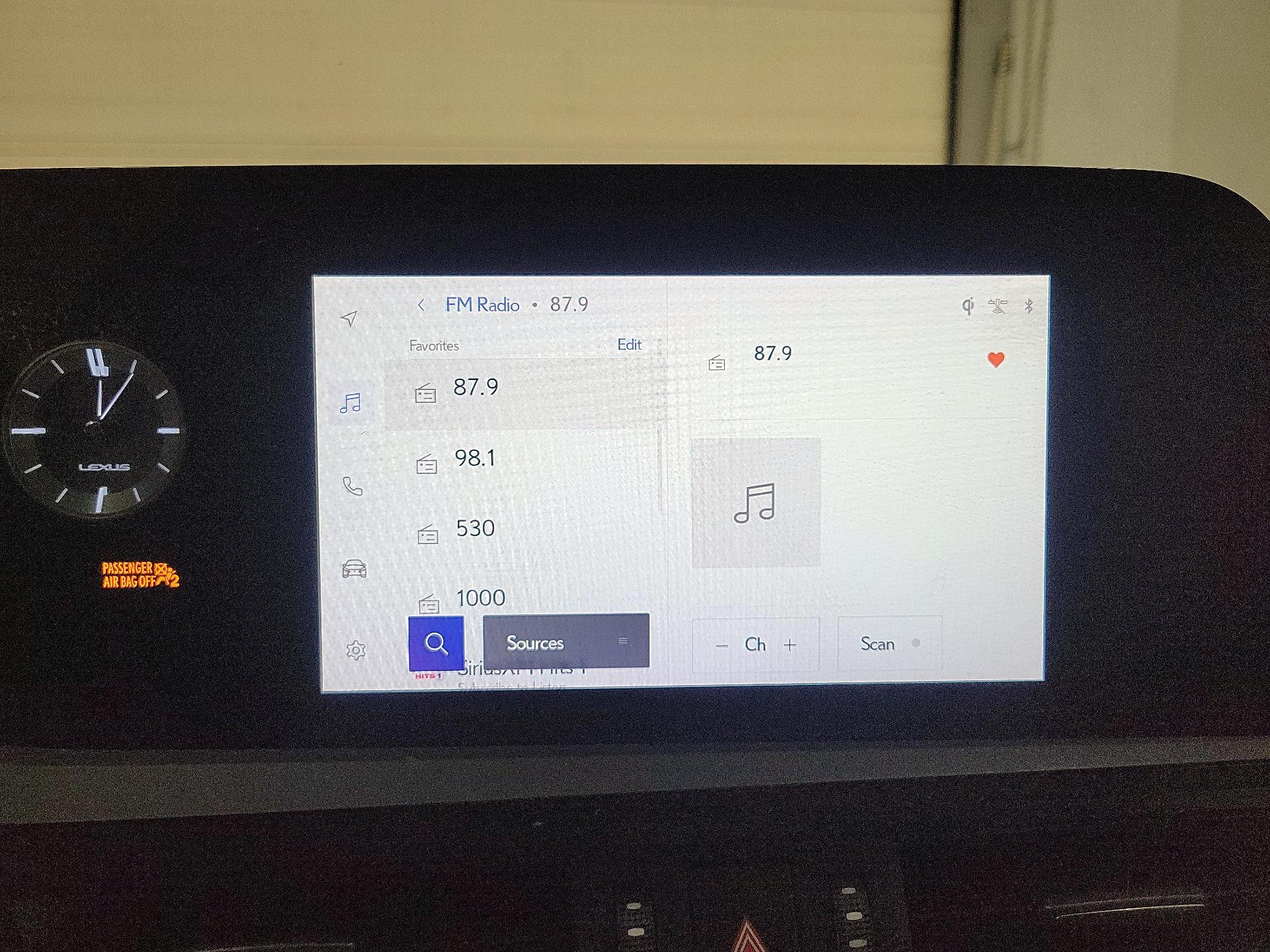 Thumbnail: 2023 Lexus ES - 15