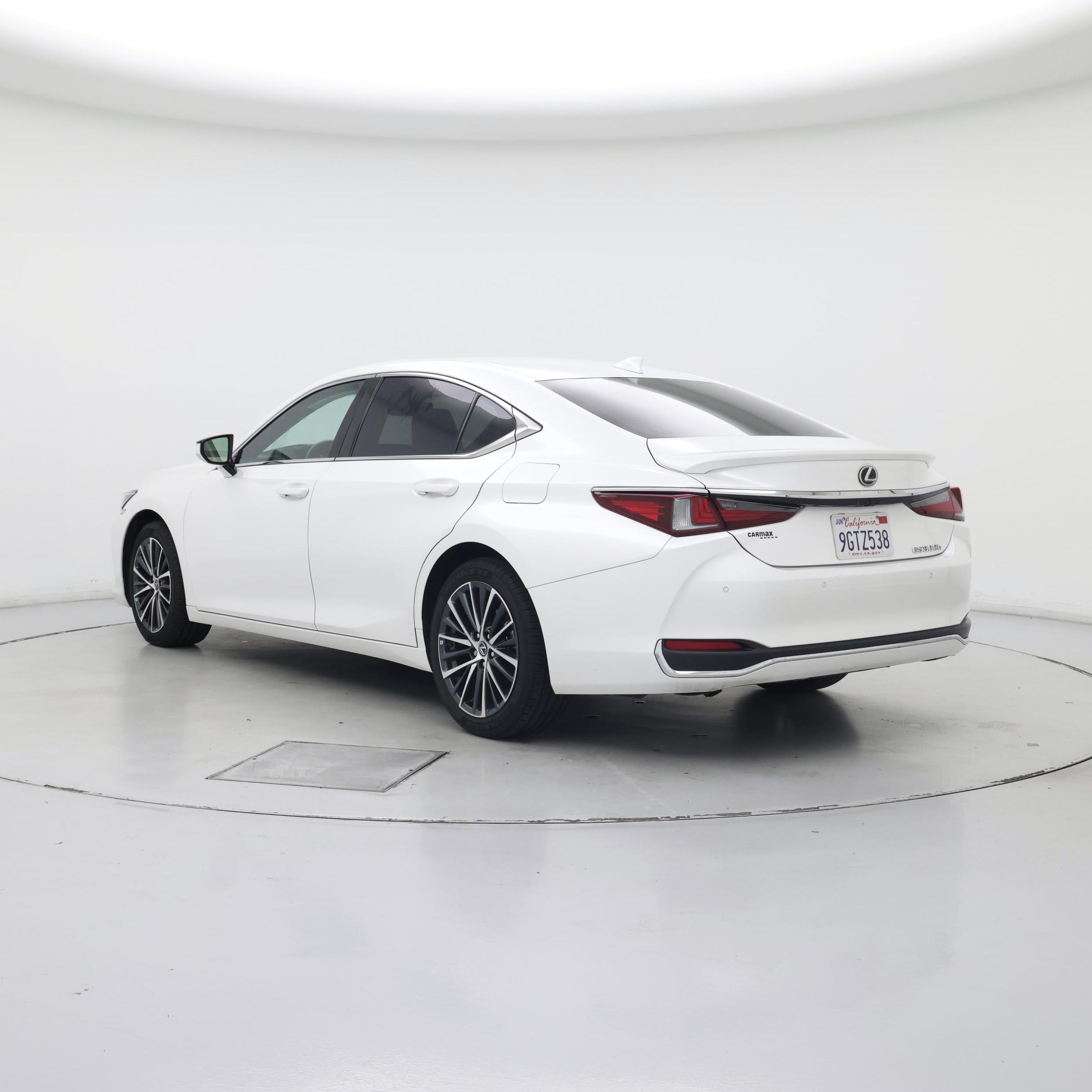 Thumbnail: 2023 Lexus ES - 2