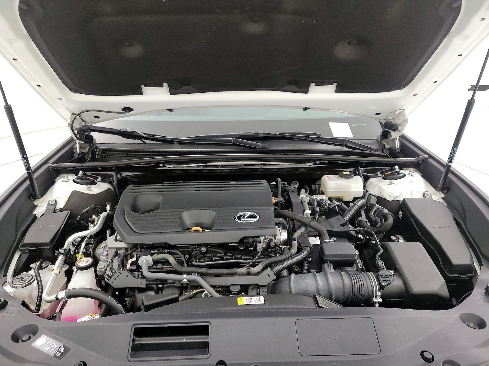 2023 Lexus ES Hybrid 300h - Photo 22
