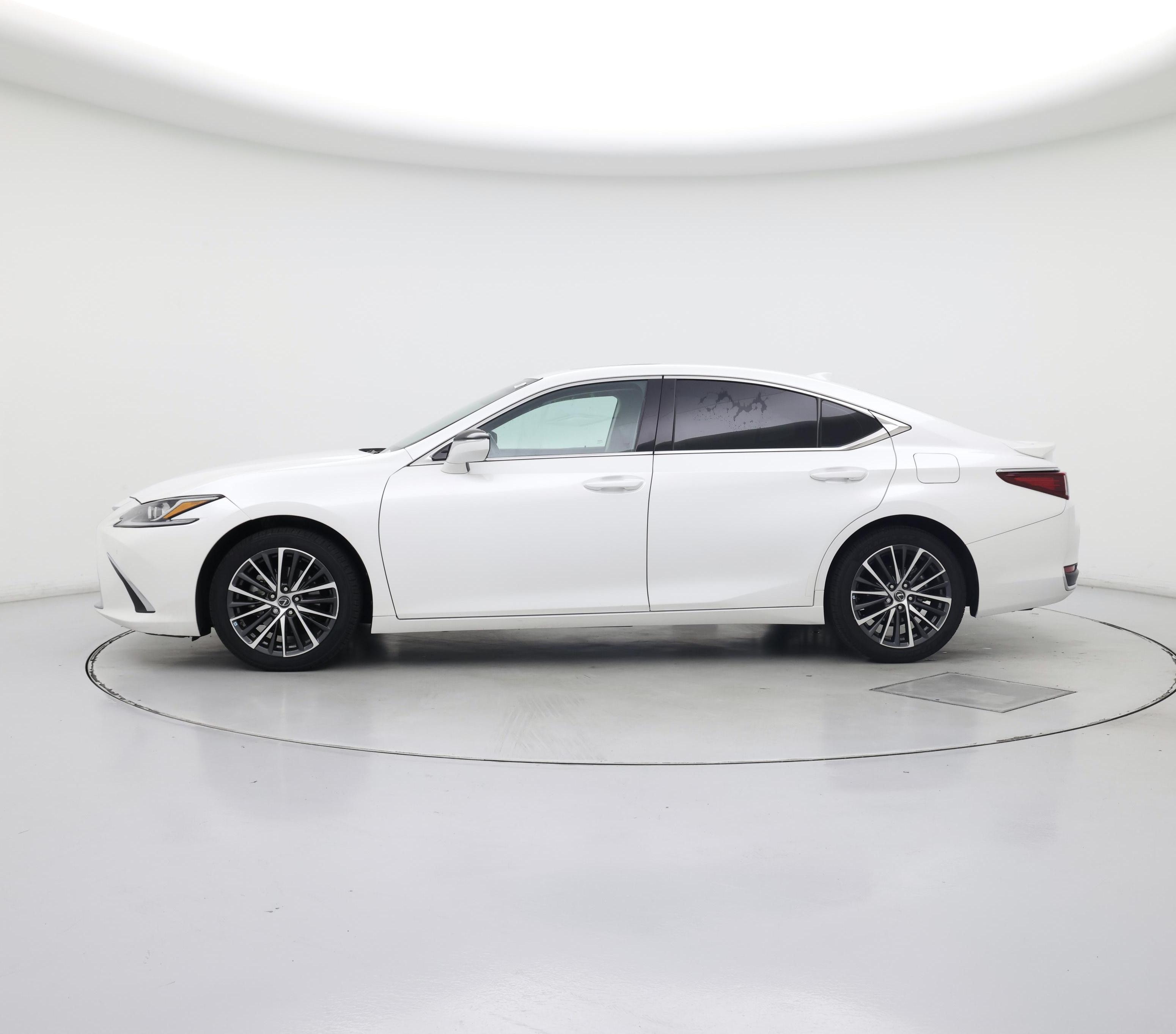 Thumbnail: 2023 Lexus ES - 3