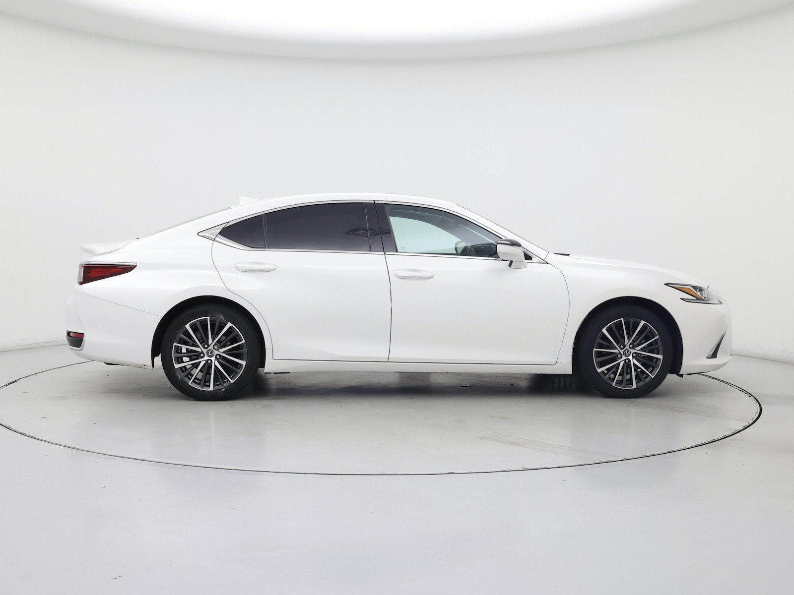 2023 Lexus ES Hybrid 300h - Photo 8