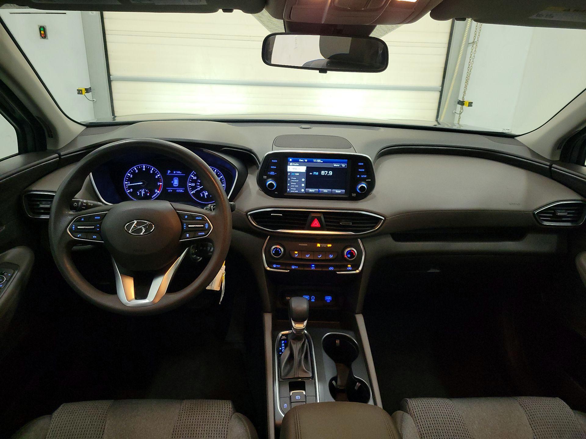 Thumbnail: 2019 Hyundai Santa Fe - 9