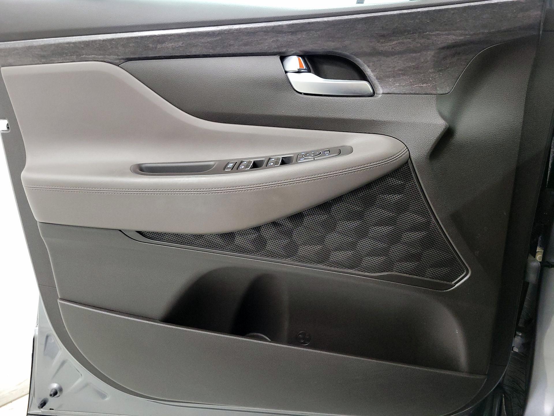 Thumbnail: 2019 Hyundai Santa Fe - 12