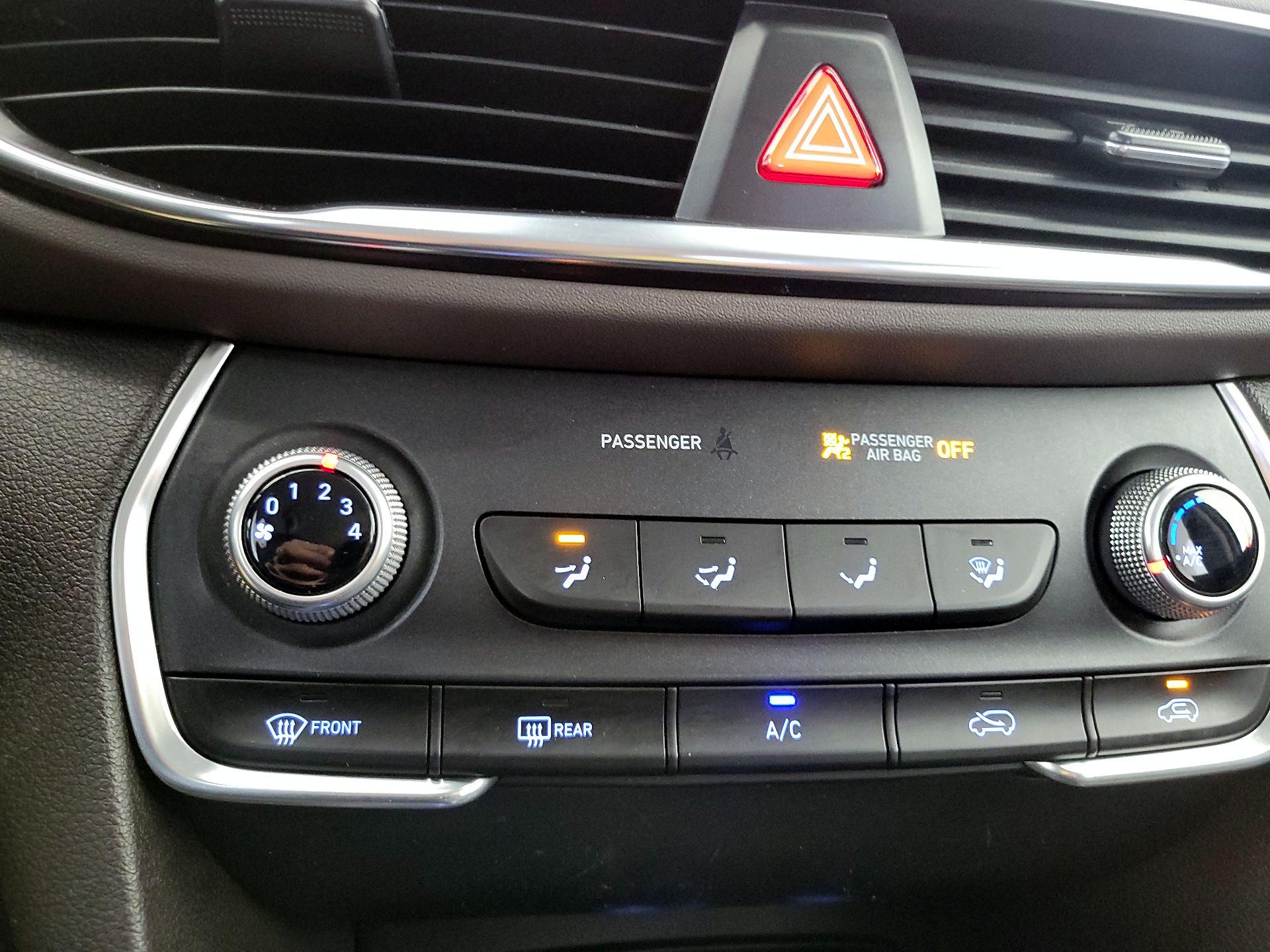 Thumbnail: 2019 Hyundai Santa Fe - 16