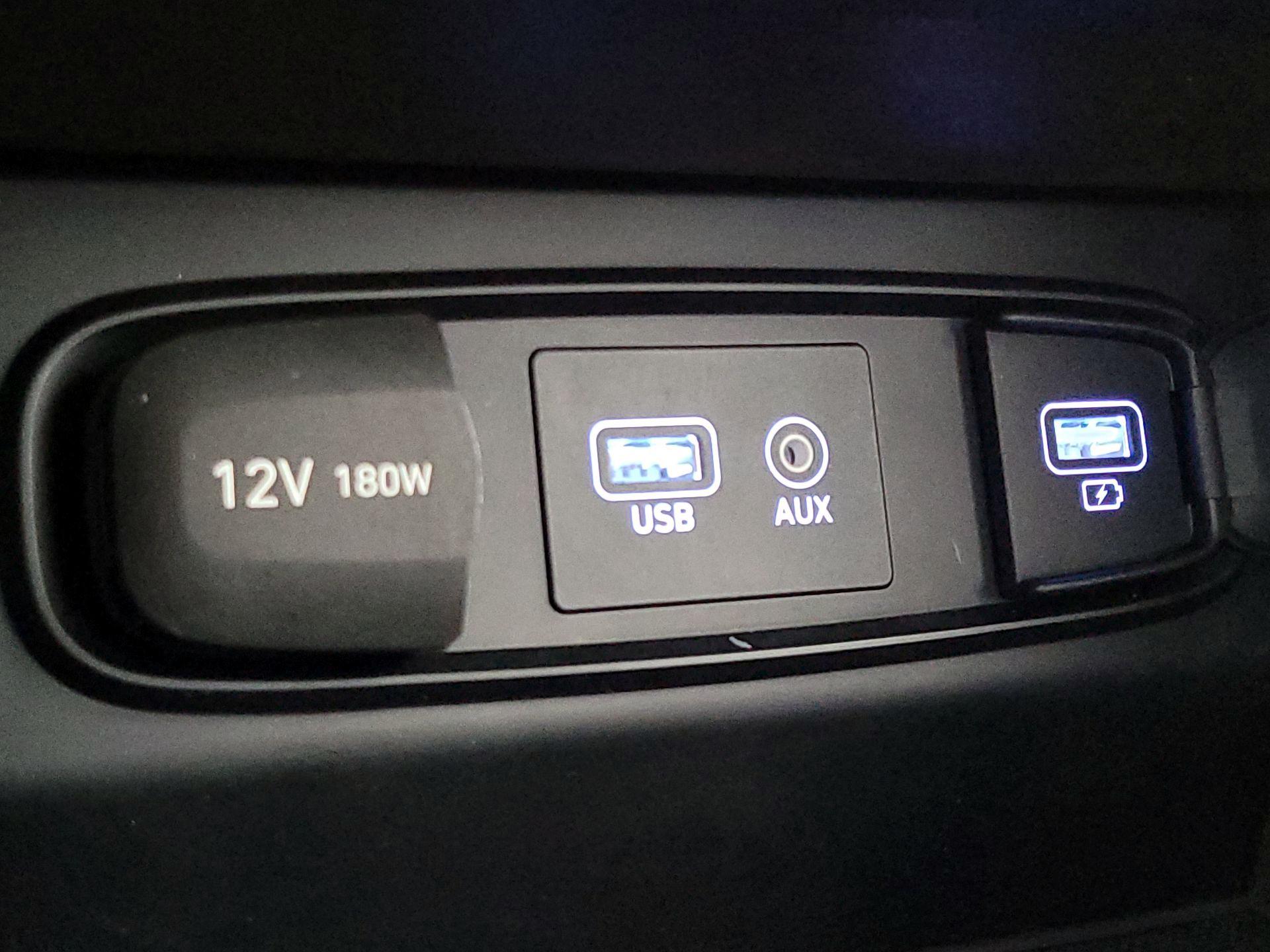 Thumbnail: 2019 Hyundai Santa Fe - 18