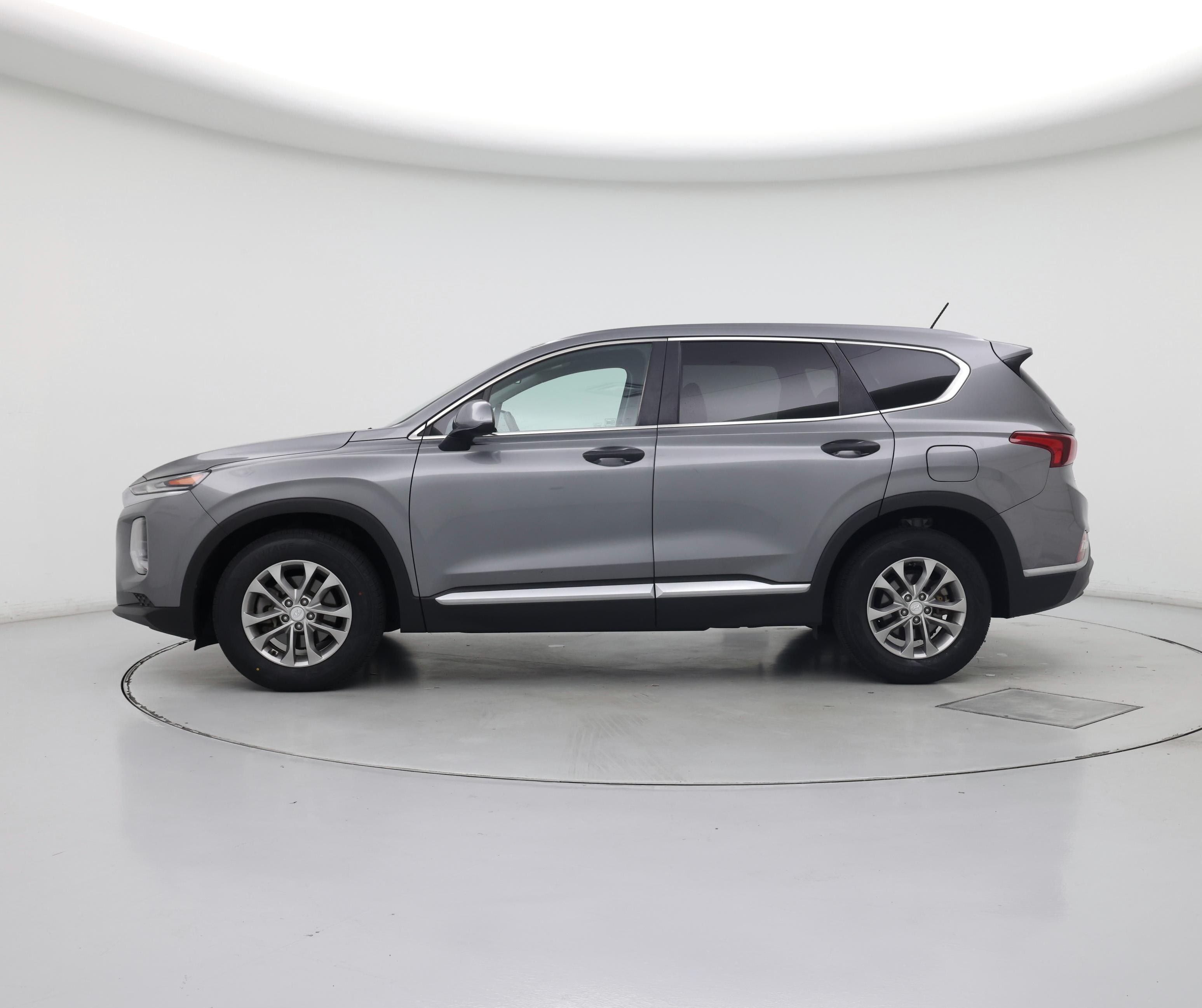 Thumbnail: 2019 Hyundai Santa Fe - 3