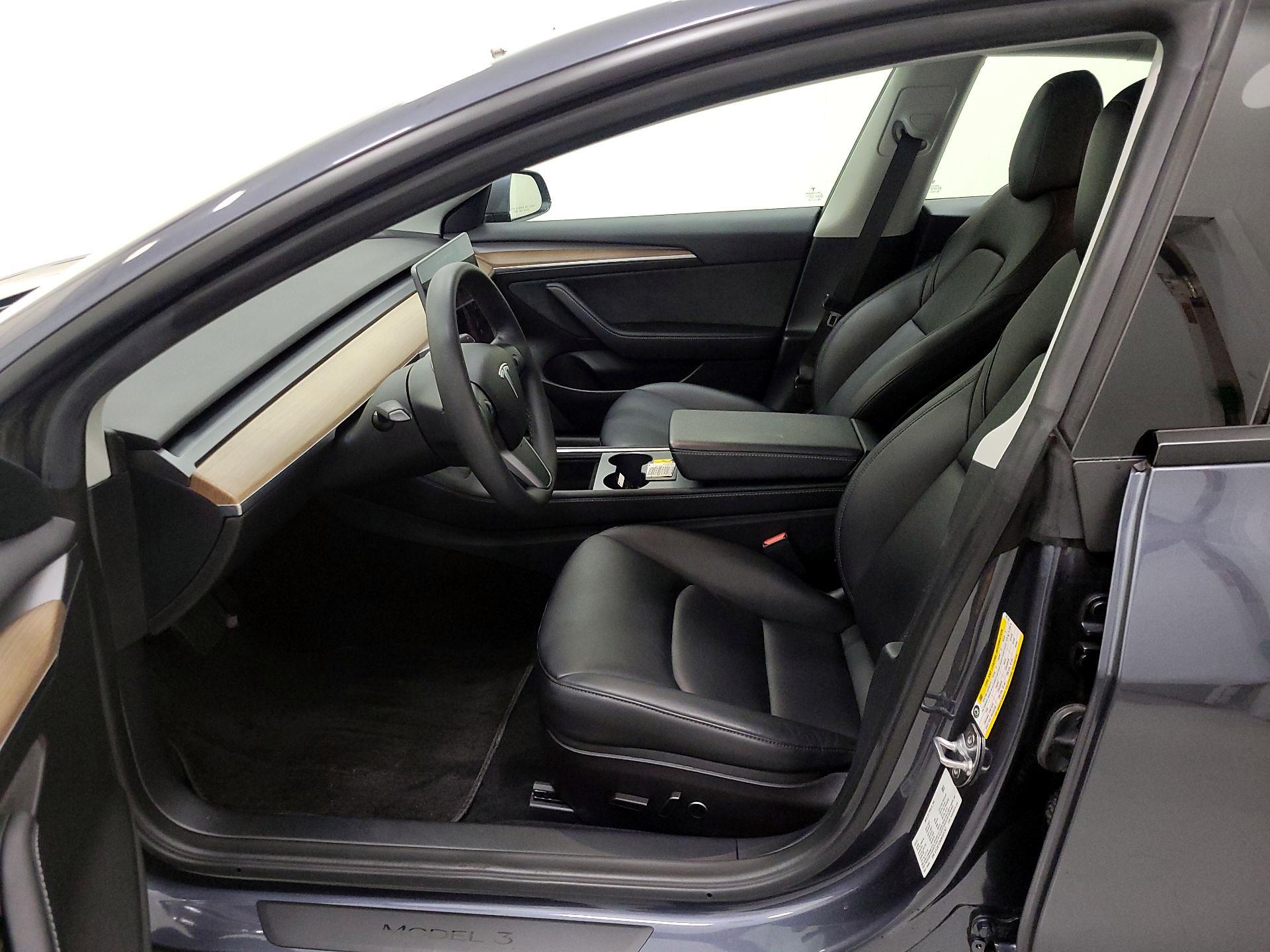 Thumbnail: 2022 Tesla Model 3 - 11