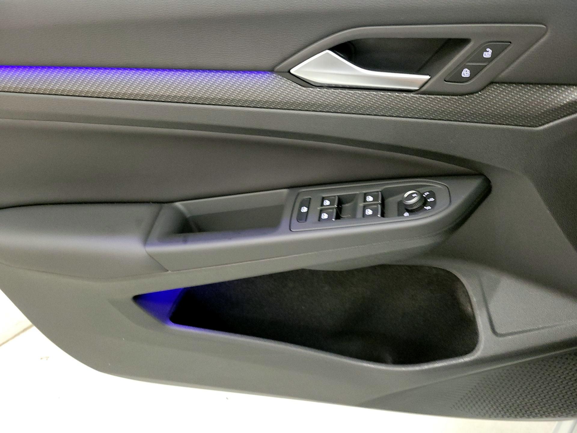 Thumbnail: 2024 Volkswagen Golf - 12