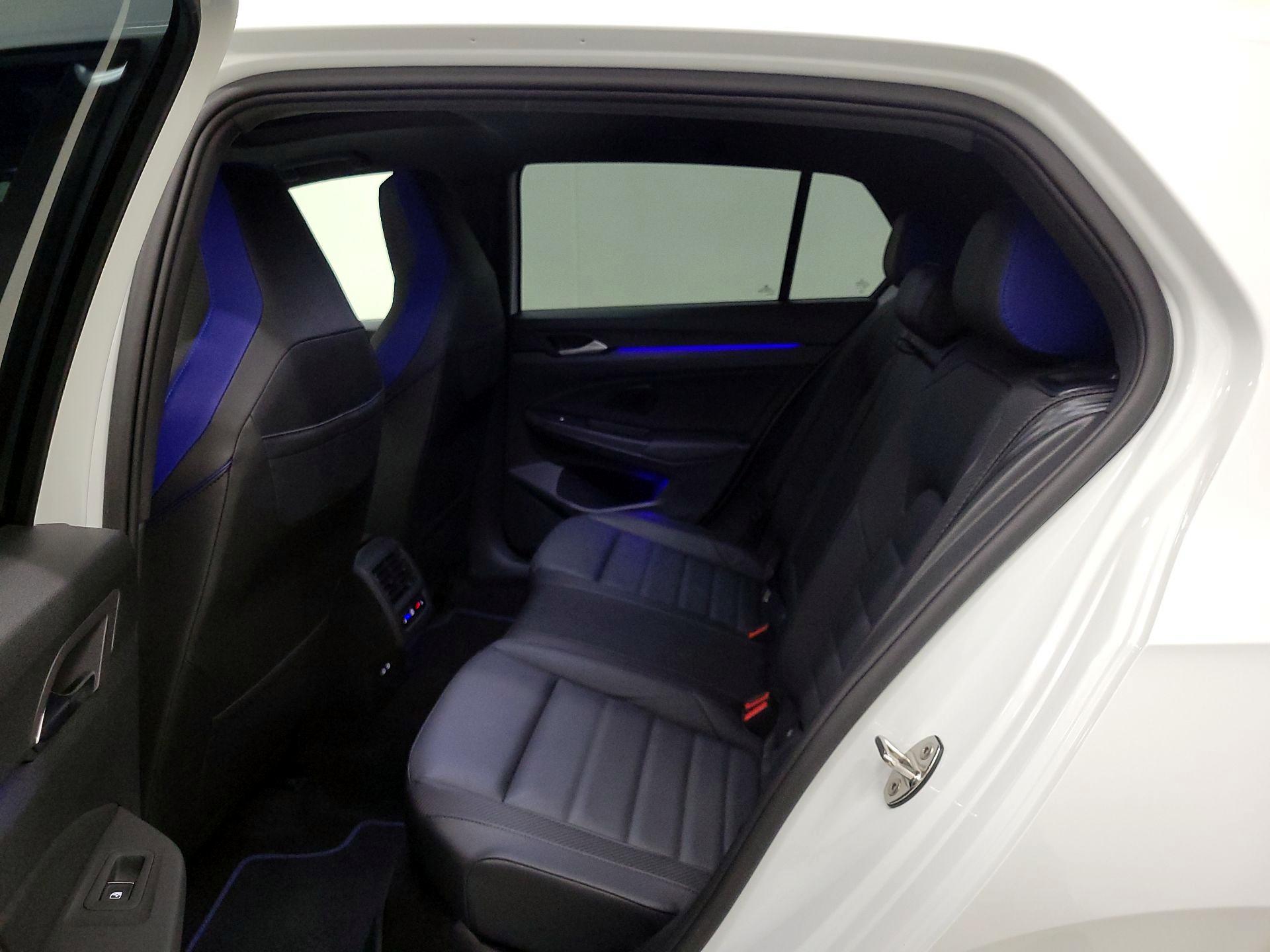 Thumbnail: 2024 Volkswagen Golf - 20