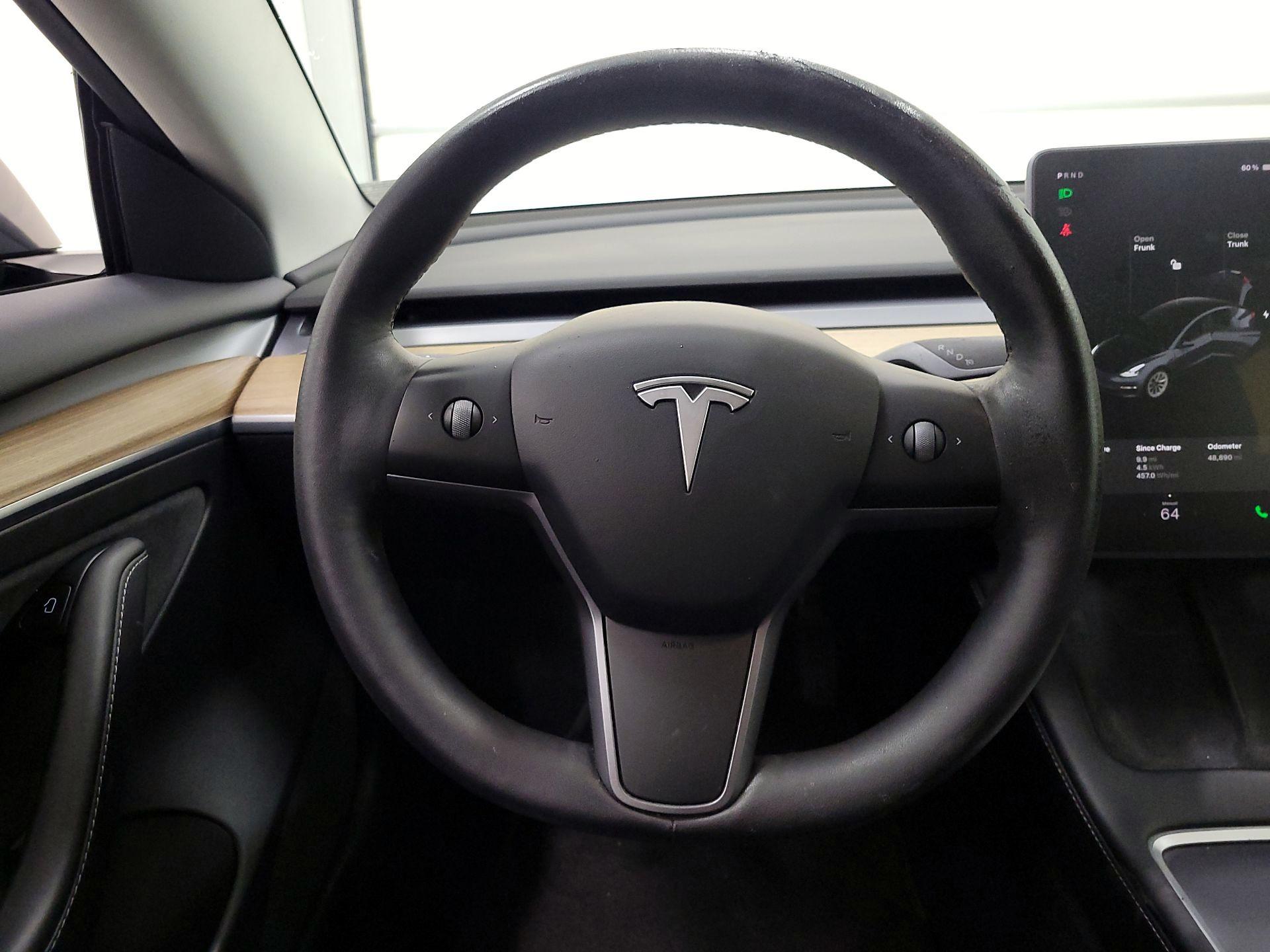 Thumbnail: 2021 Tesla Model 3 - 10