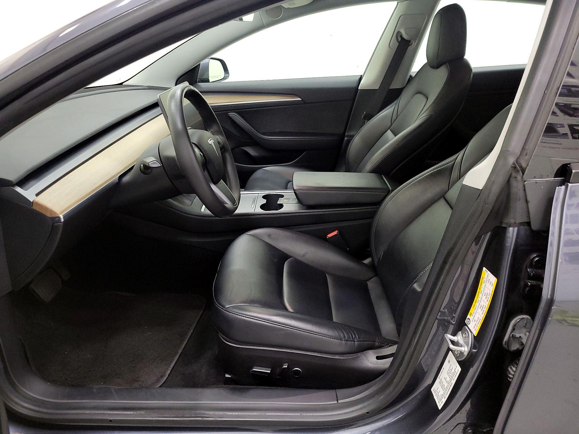 Thumbnail: 2021 Tesla Model 3 - 11