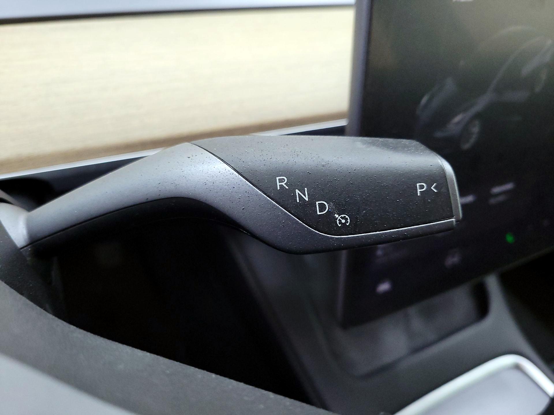 Thumbnail: 2021 Tesla Model 3 - 17