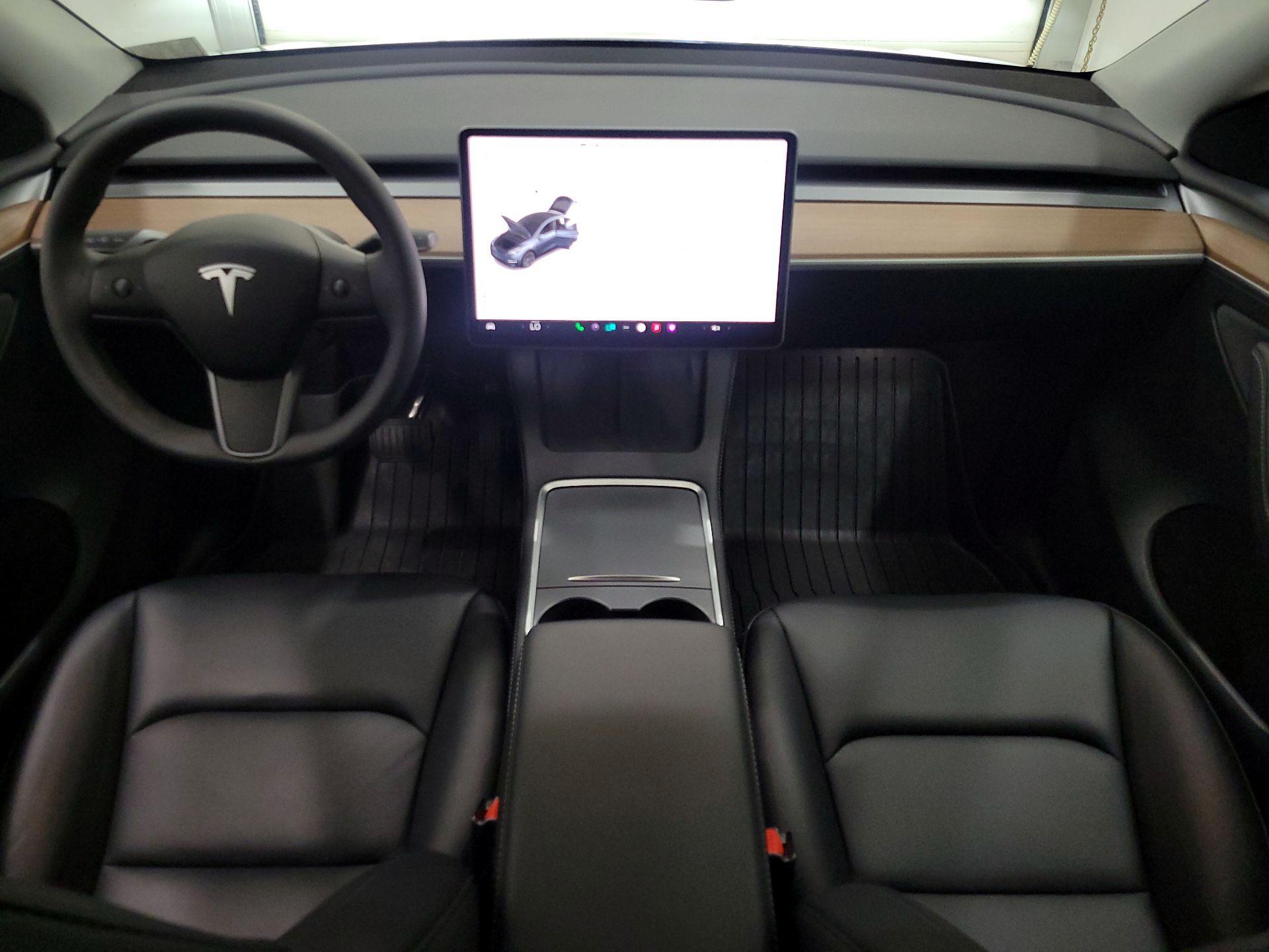 Thumbnail: 2024 Tesla Model Y - 9