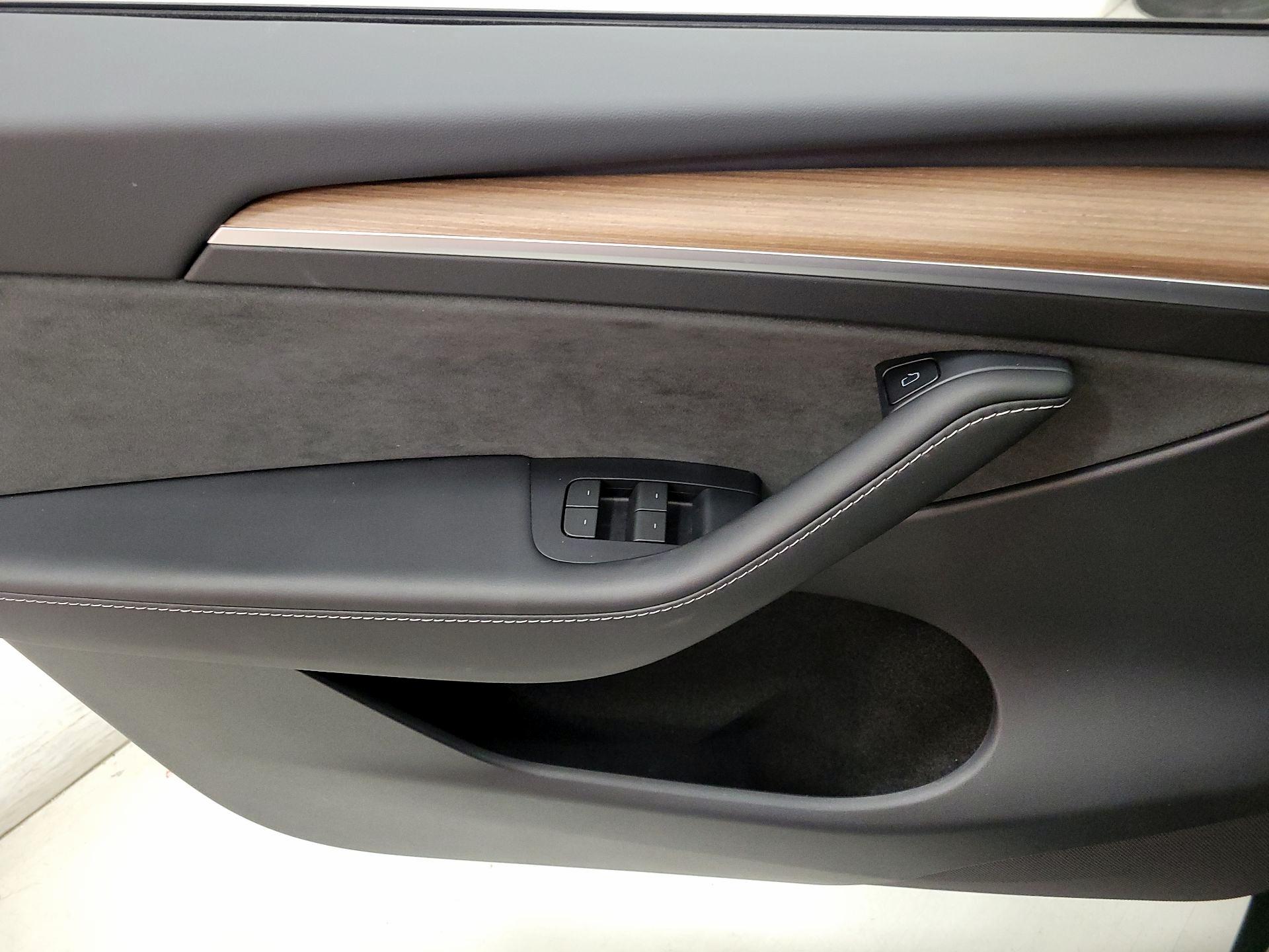 Thumbnail: 2024 Tesla Model Y - 12