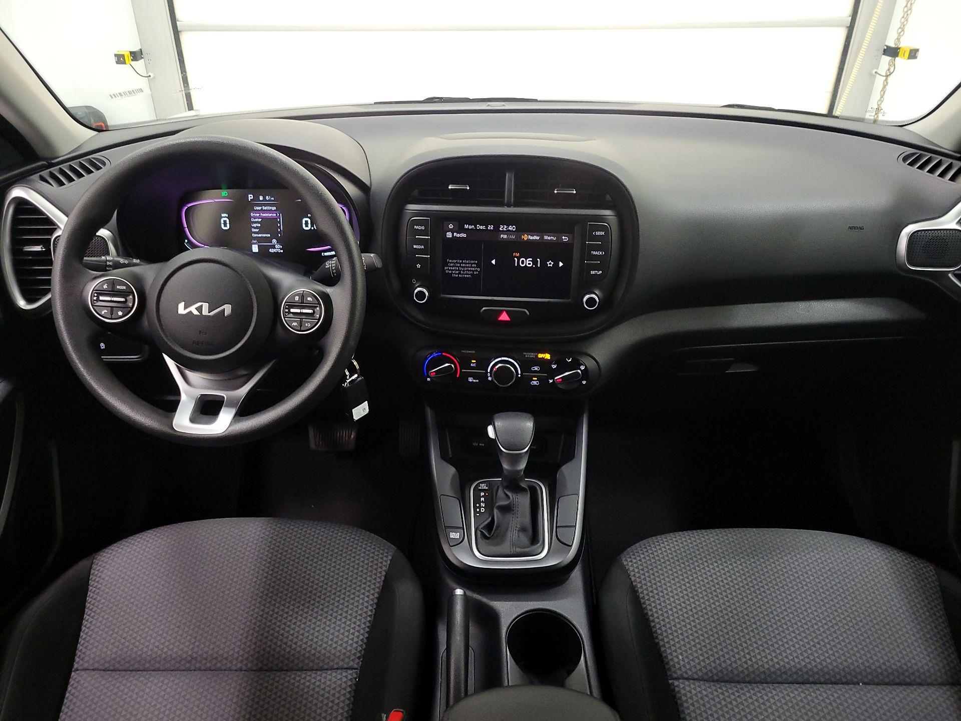 Thumbnail: 2023 Kia Soul - 9