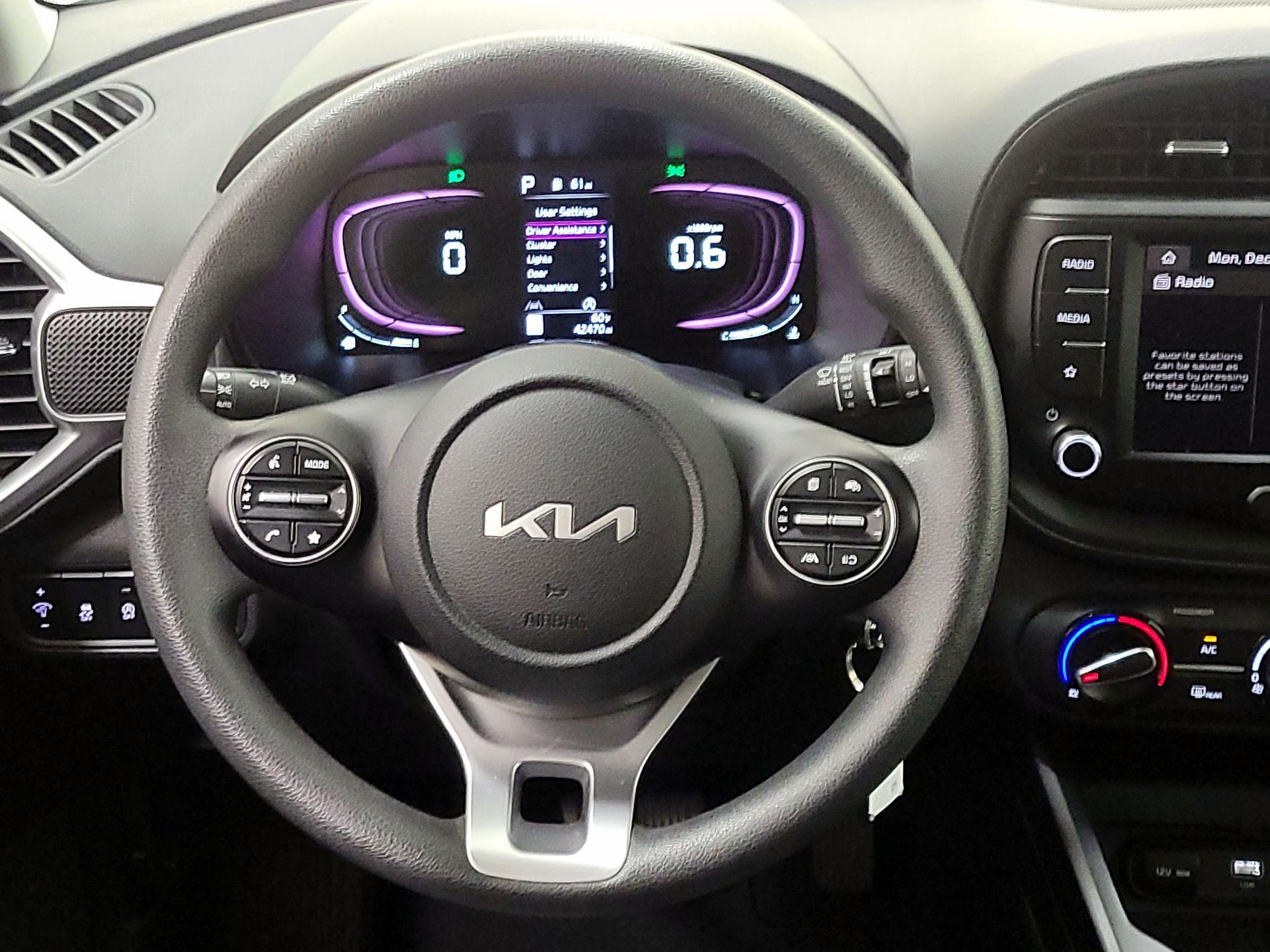 Thumbnail: 2023 Kia Soul - 10