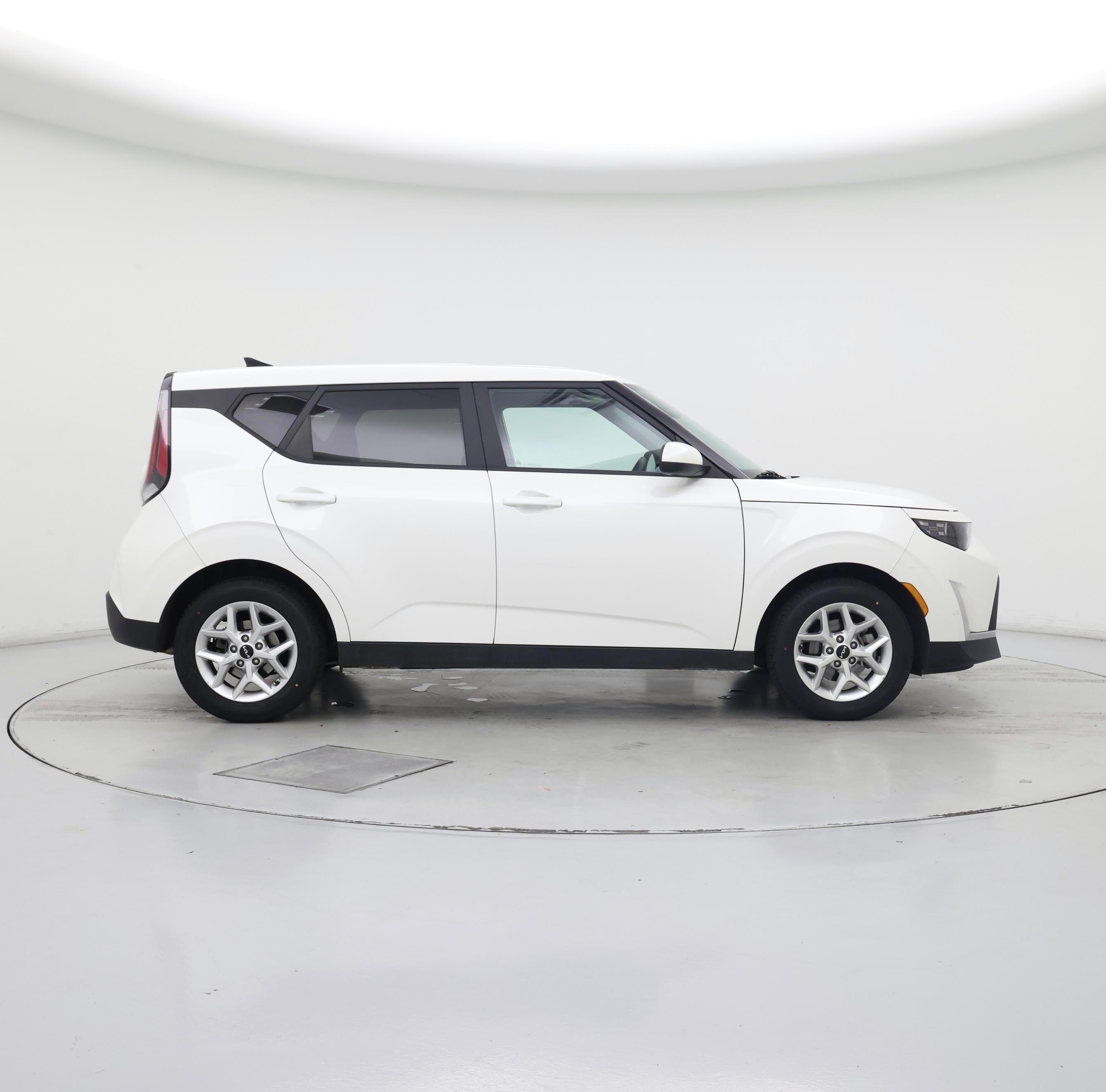 Thumbnail: 2023 Kia Soul - 7