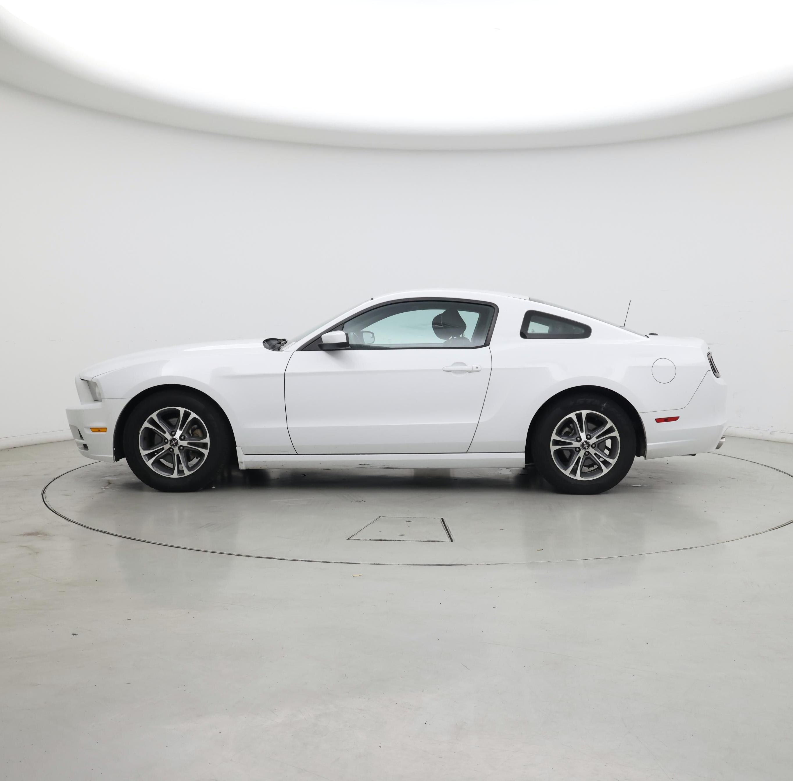 Thumbnail: 2014 Ford Mustang - 3
