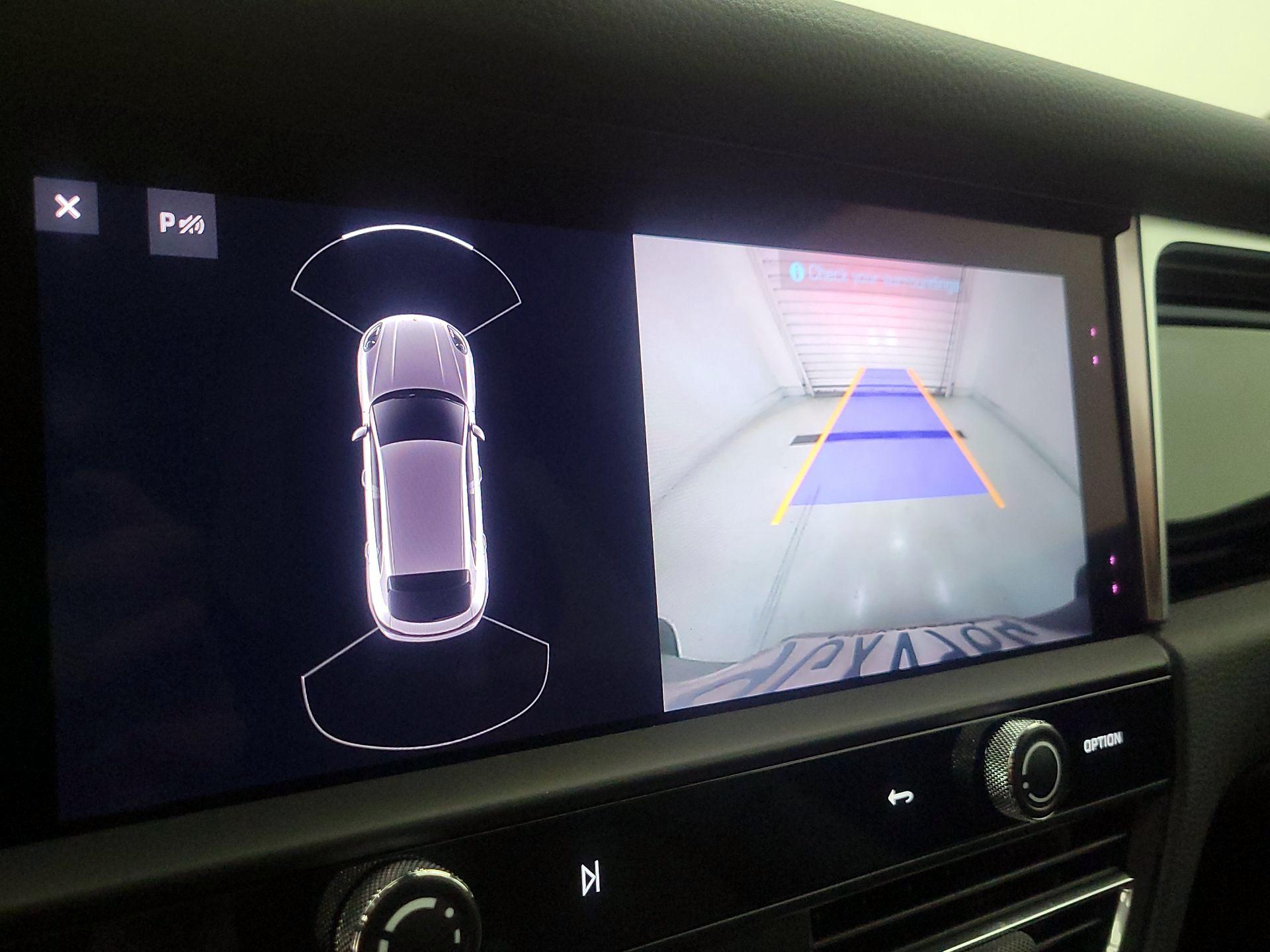 Thumbnail: 2023 Porsche Macan - 14