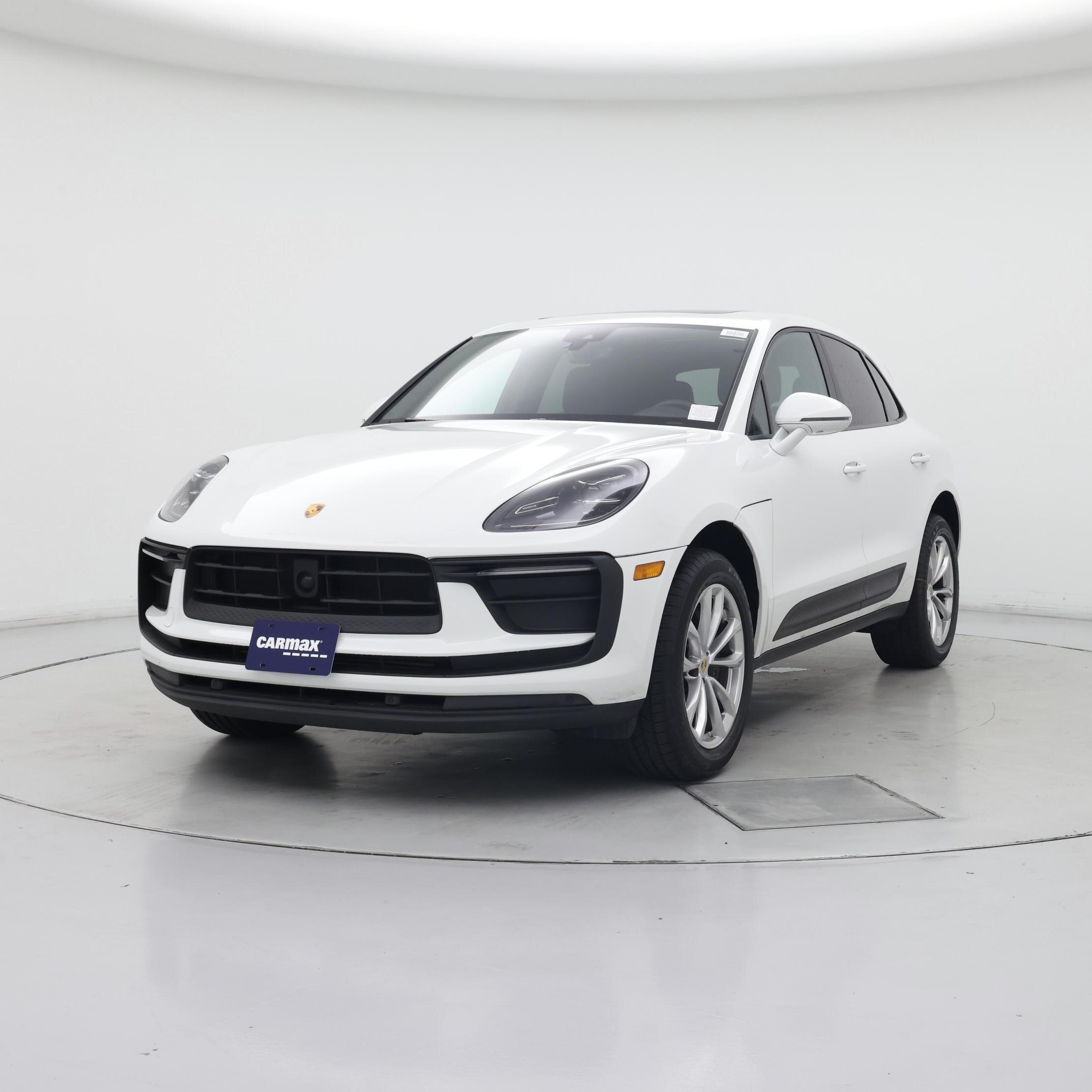 Thumbnail: 2023 Porsche Macan - 4
