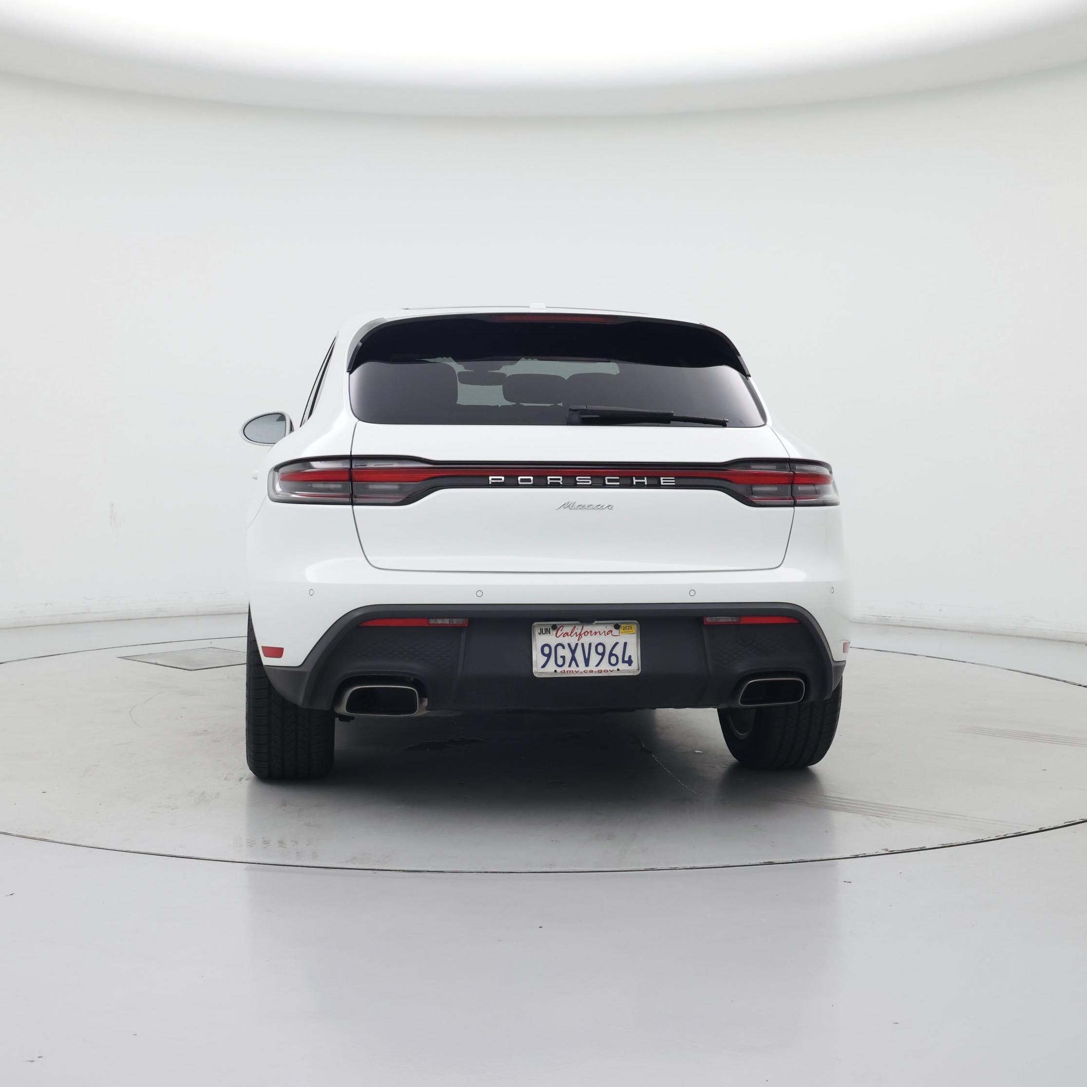 Thumbnail: 2023 Porsche Macan - 6