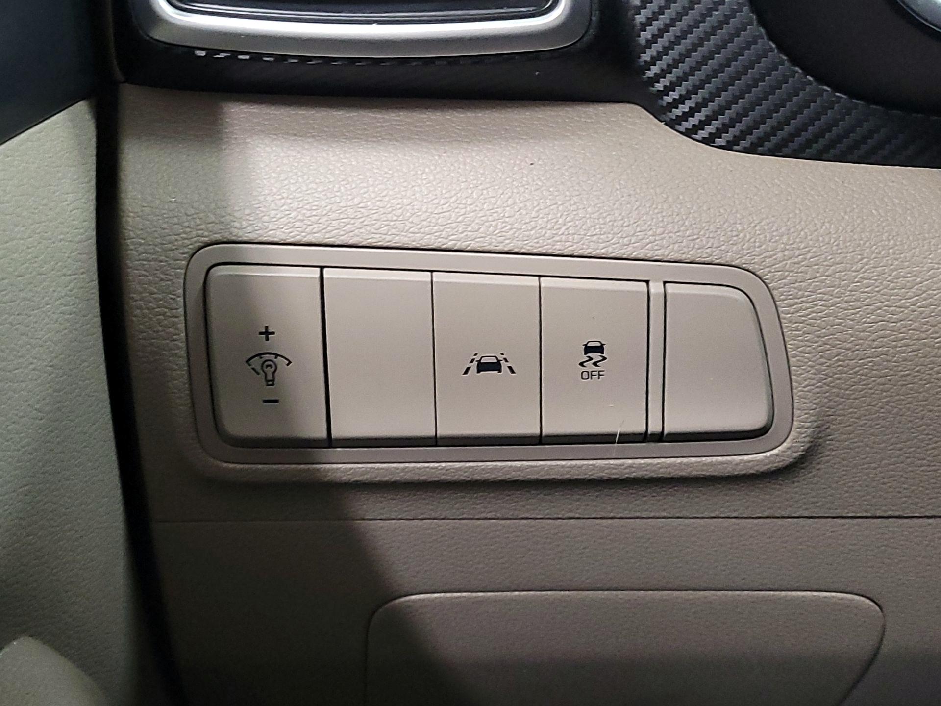 Thumbnail: 2019 Hyundai Tucson - 13