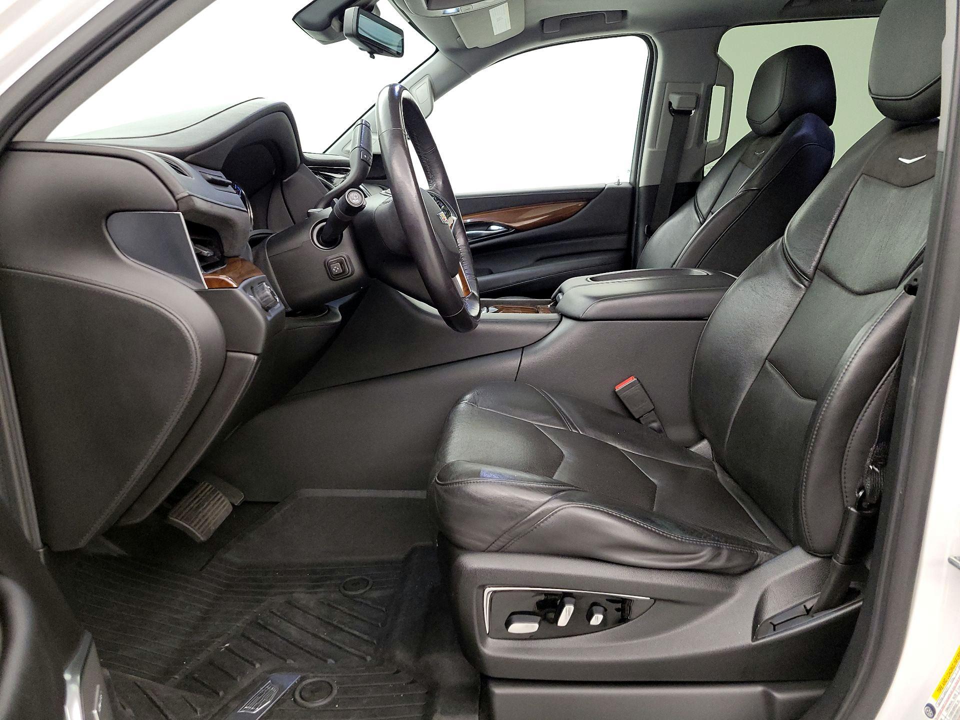 Thumbnail: 2020 Cadillac Escalade - 11