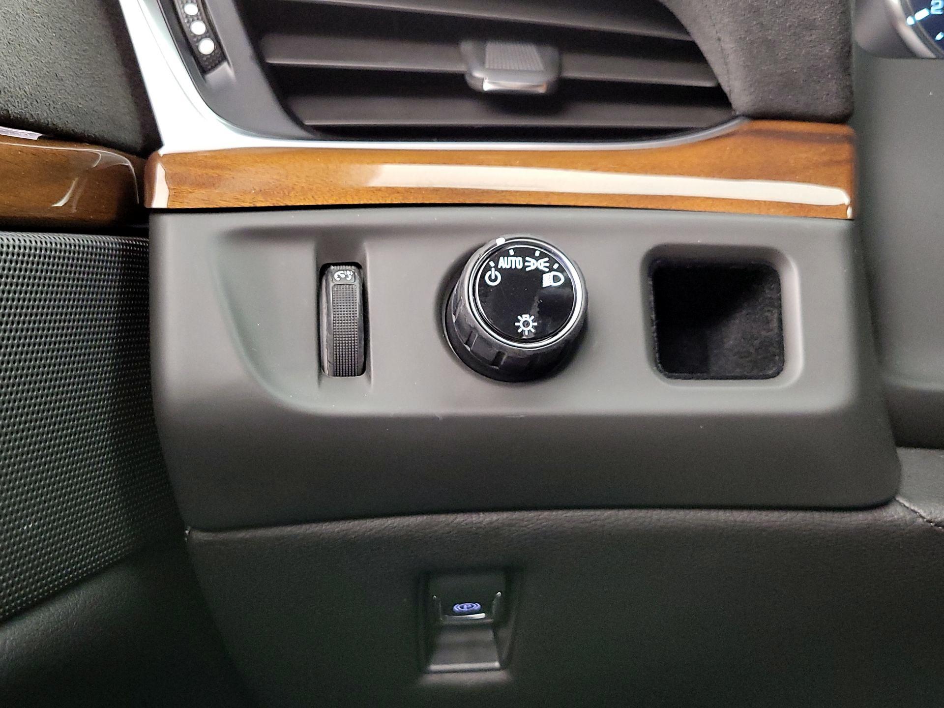 Thumbnail: 2020 Cadillac Escalade - 13