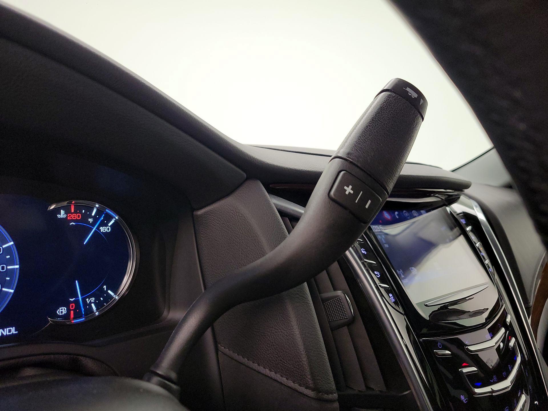 Thumbnail: 2020 Cadillac Escalade - 18