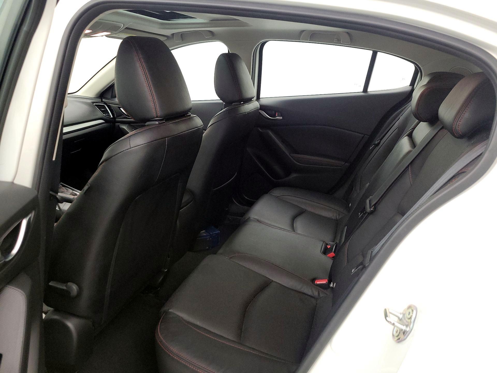 Thumbnail: 2015 Mazda Mazda3 - 20