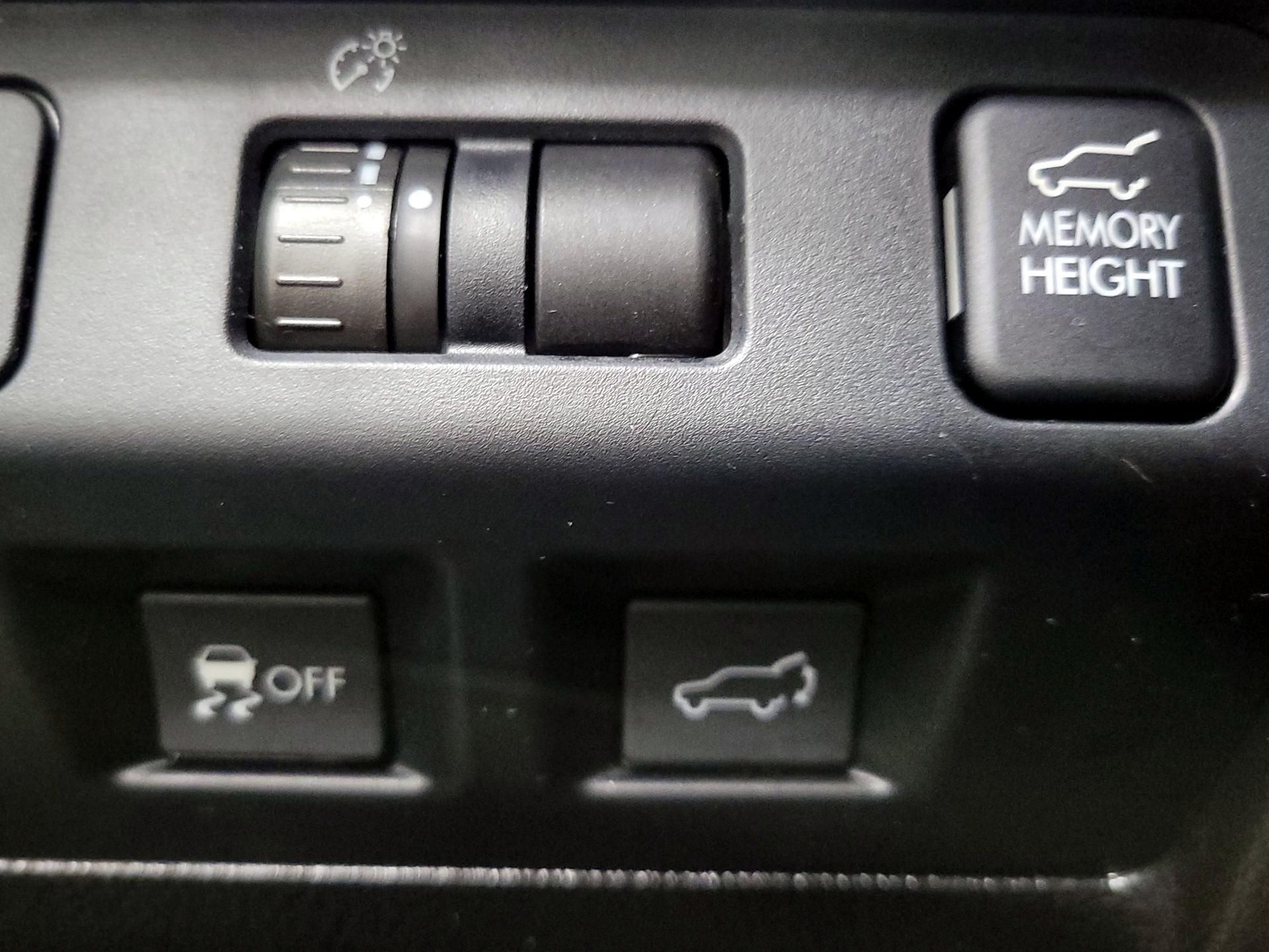 Thumbnail: 2015 Subaru Forester - 13