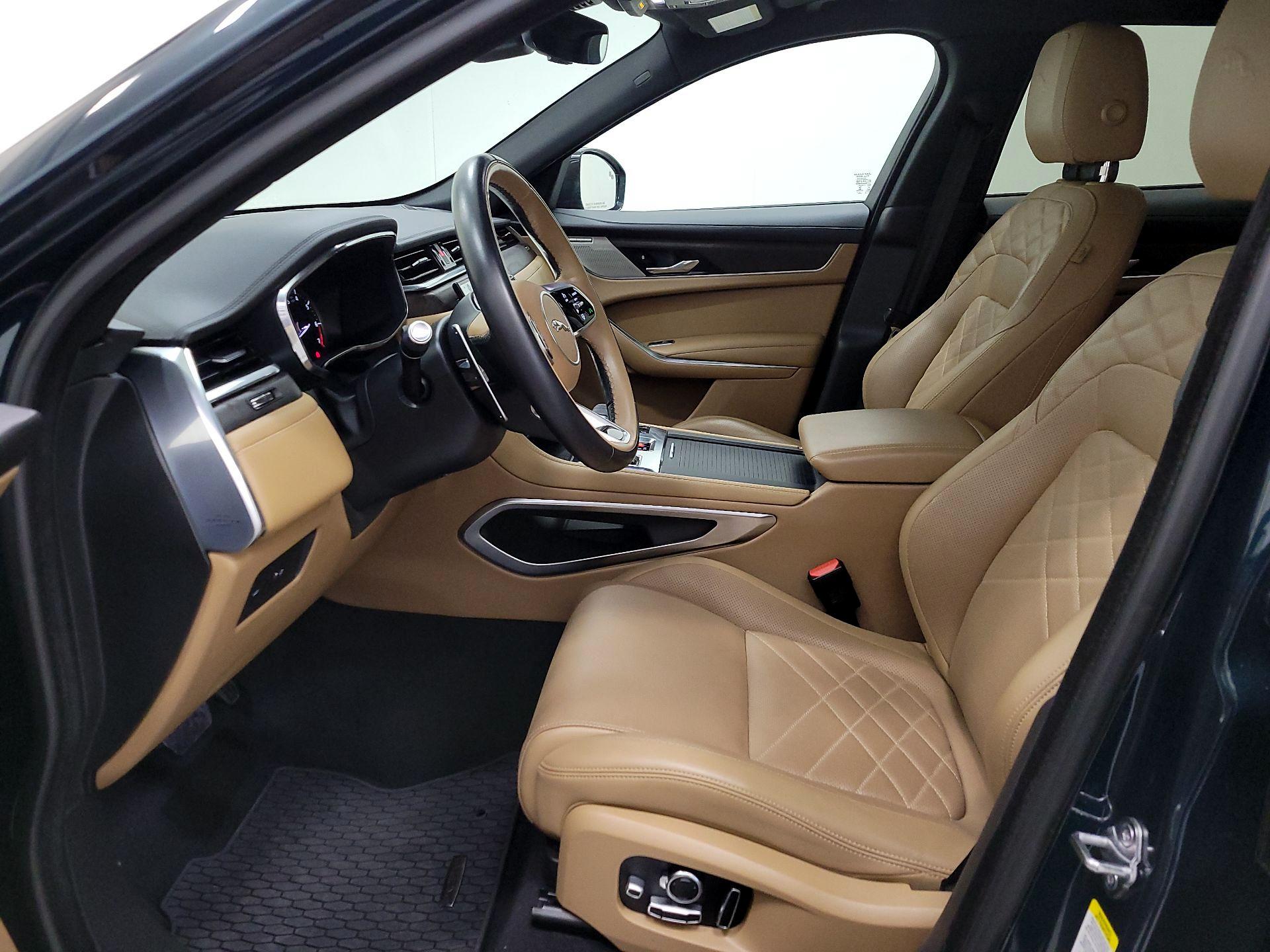 Thumbnail: 2022 Jaguar F-Pace - 11