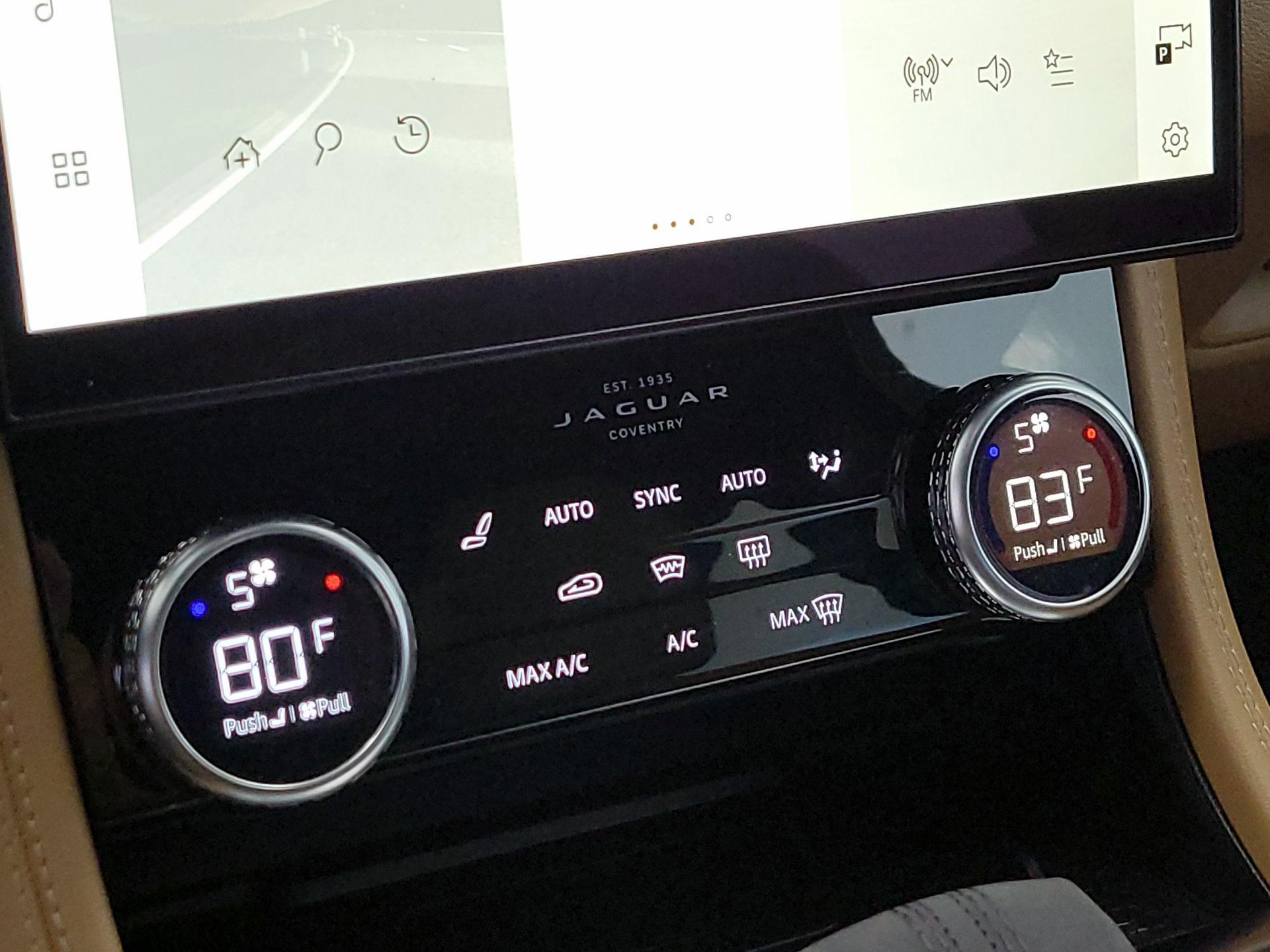 Thumbnail: 2022 Jaguar F-Pace - 17