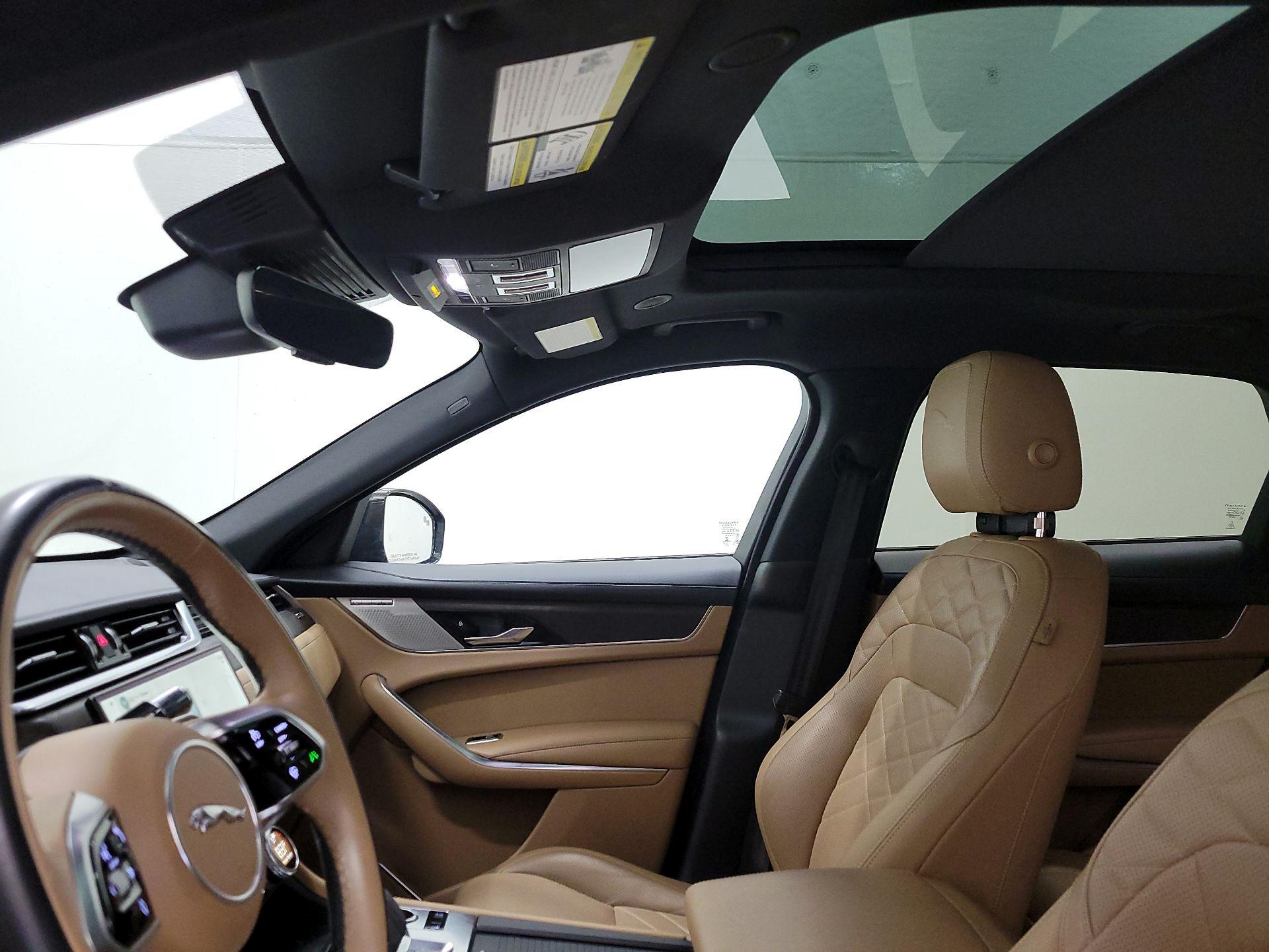 Thumbnail: 2022 Jaguar F-Pace - 20