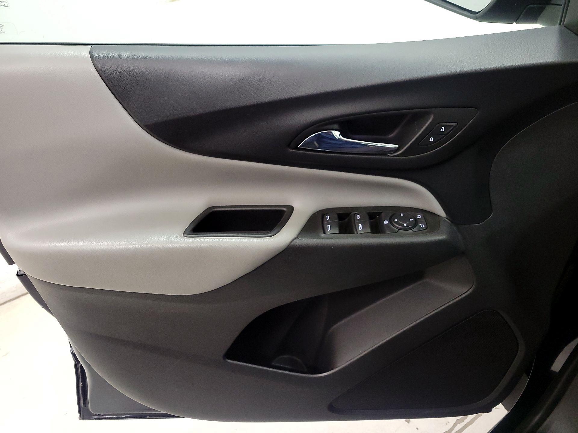 Thumbnail: 2021 Chevrolet Equinox - 12