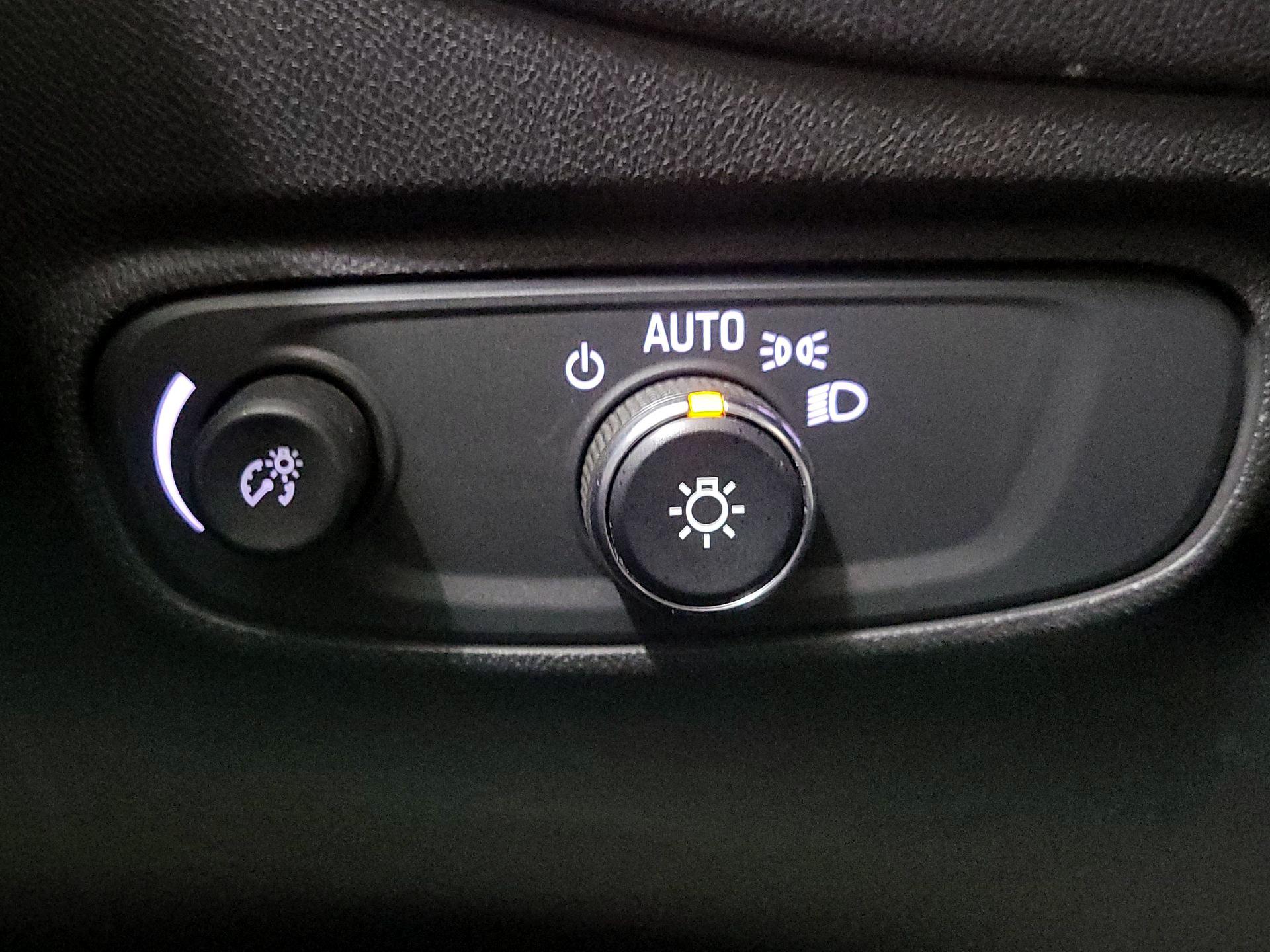 Thumbnail: 2021 Chevrolet Equinox - 13