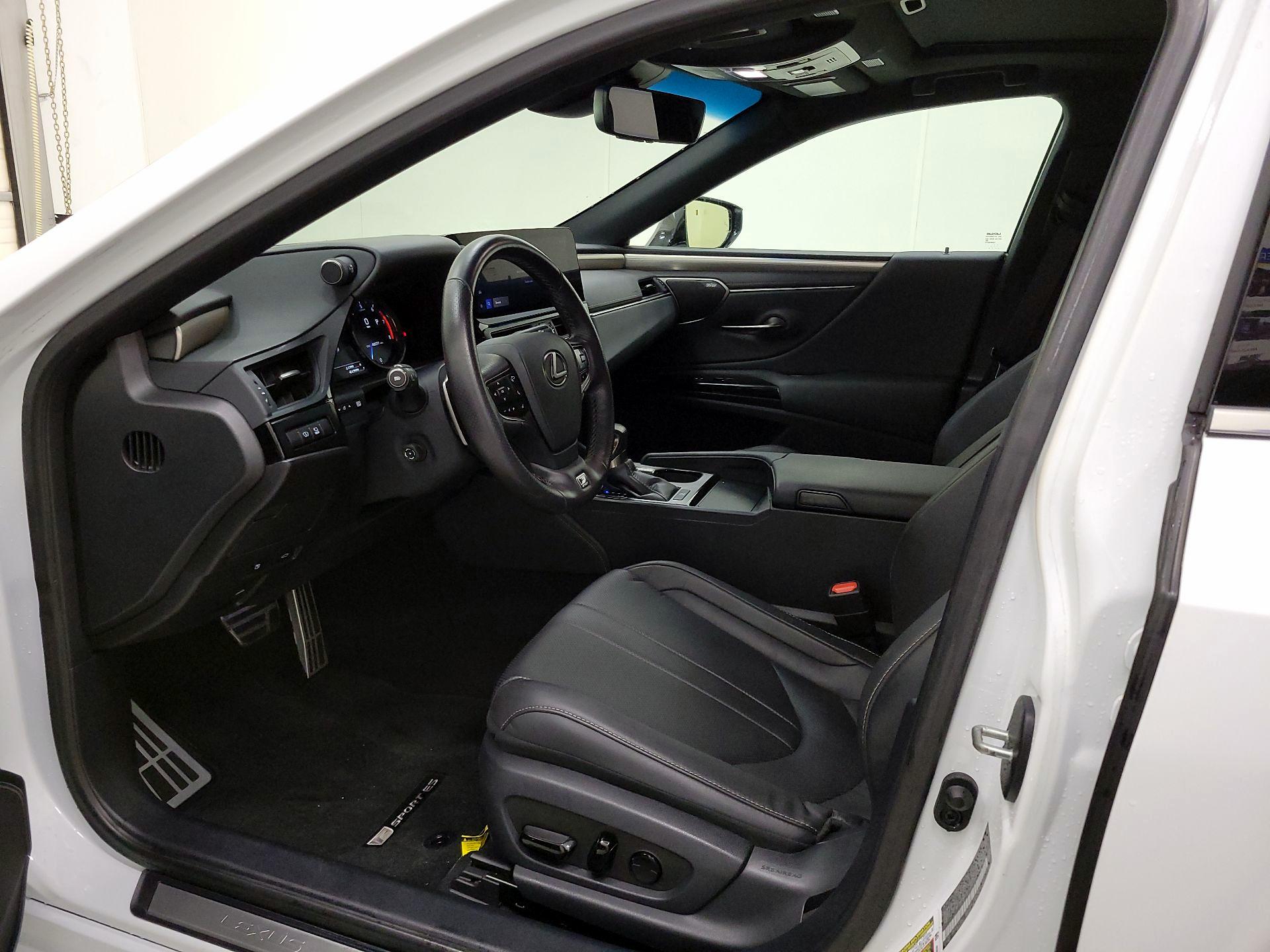 Thumbnail: 2023 Lexus ES - 11