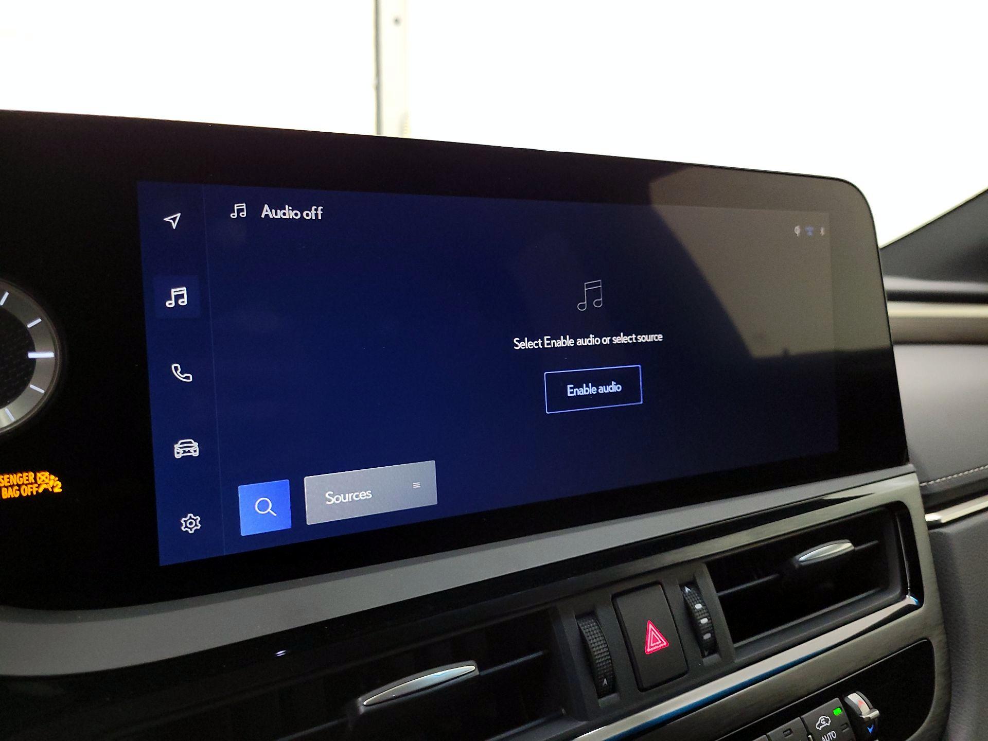 Thumbnail: 2023 Lexus ES - 16