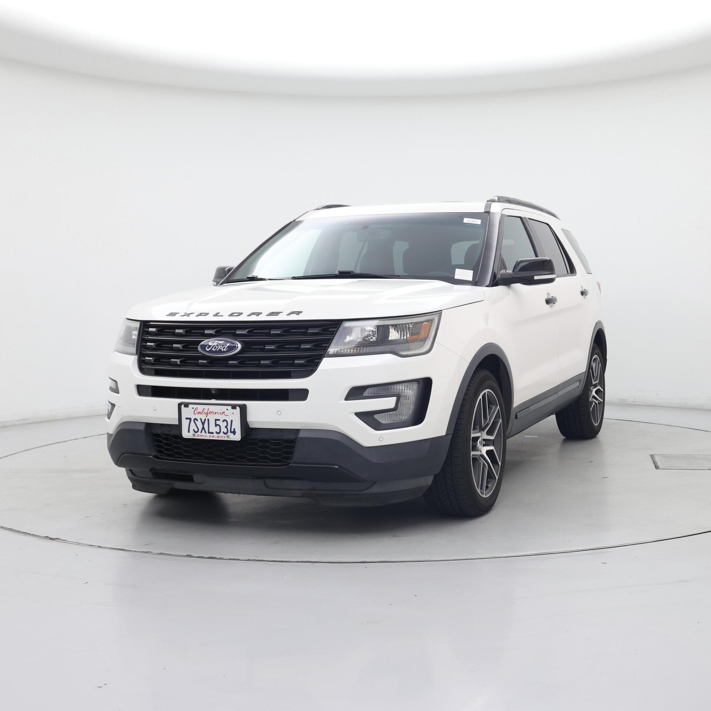 Thumbnail: 2016 Ford Explorer - 4