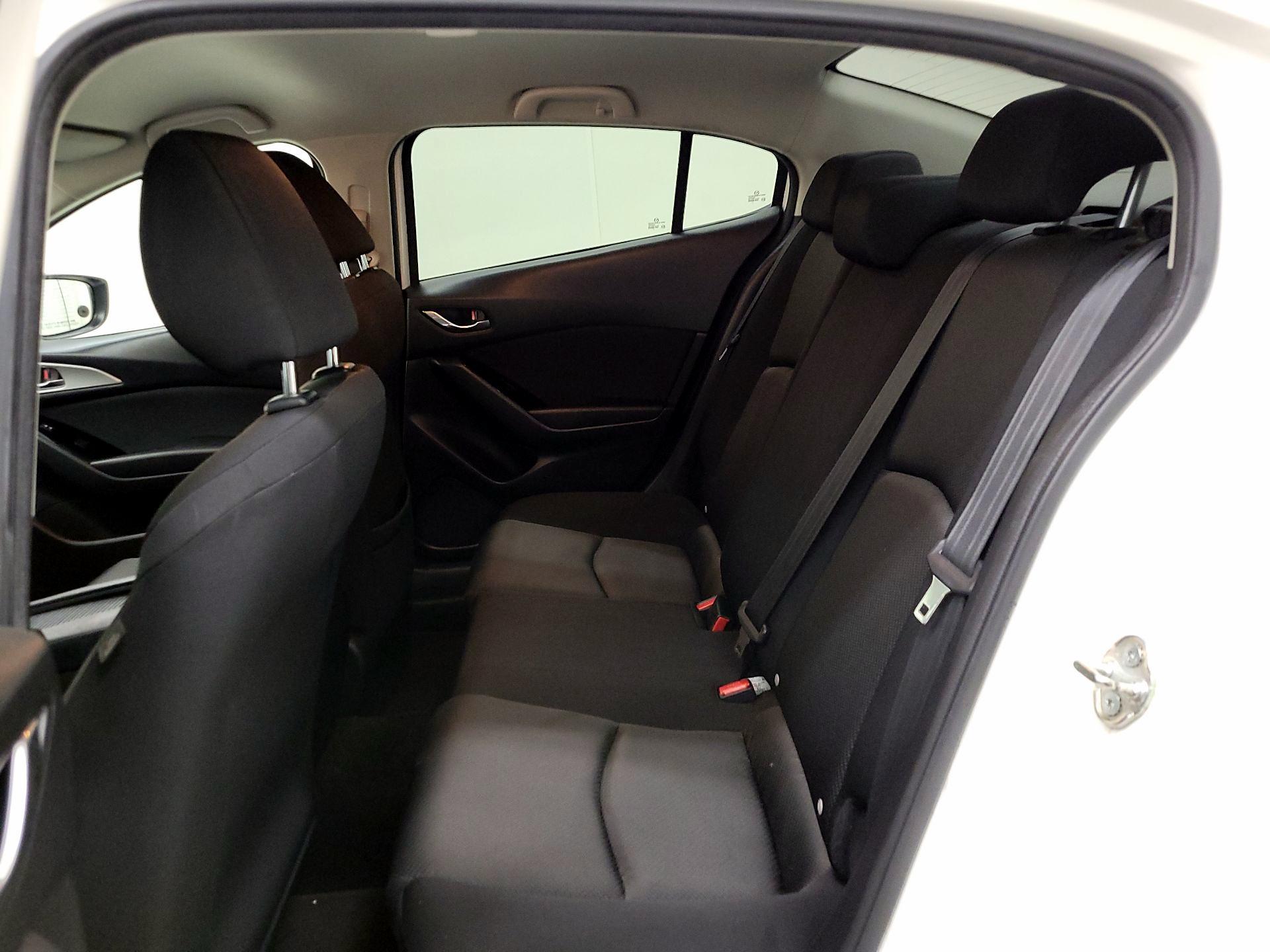 Thumbnail: 2018 Mazda Mazda3 - 19