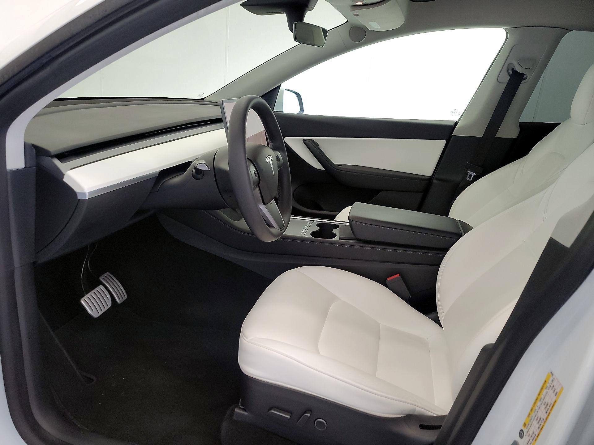 Thumbnail: 2022 Tesla Model Y - 11