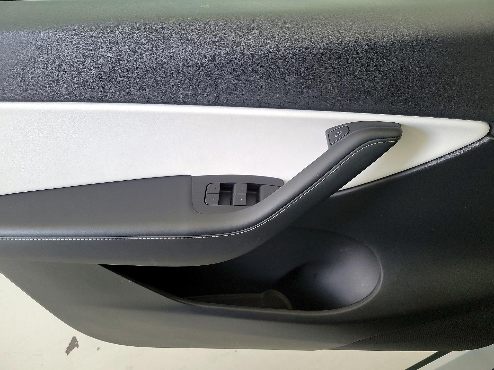 Thumbnail: 2022 Tesla Model Y - 12